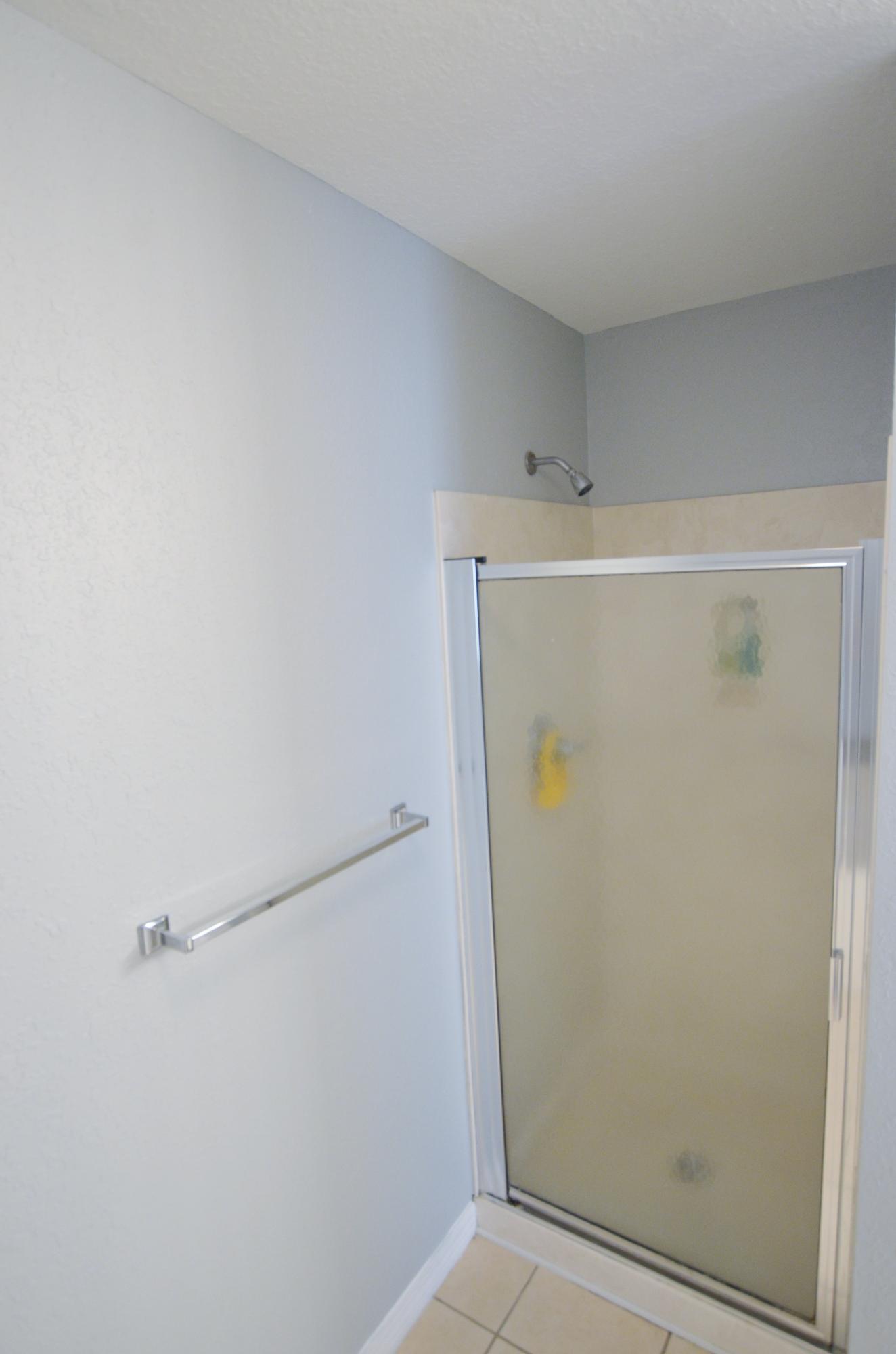 DRIFTWOOD ESTATES - Residential Lease