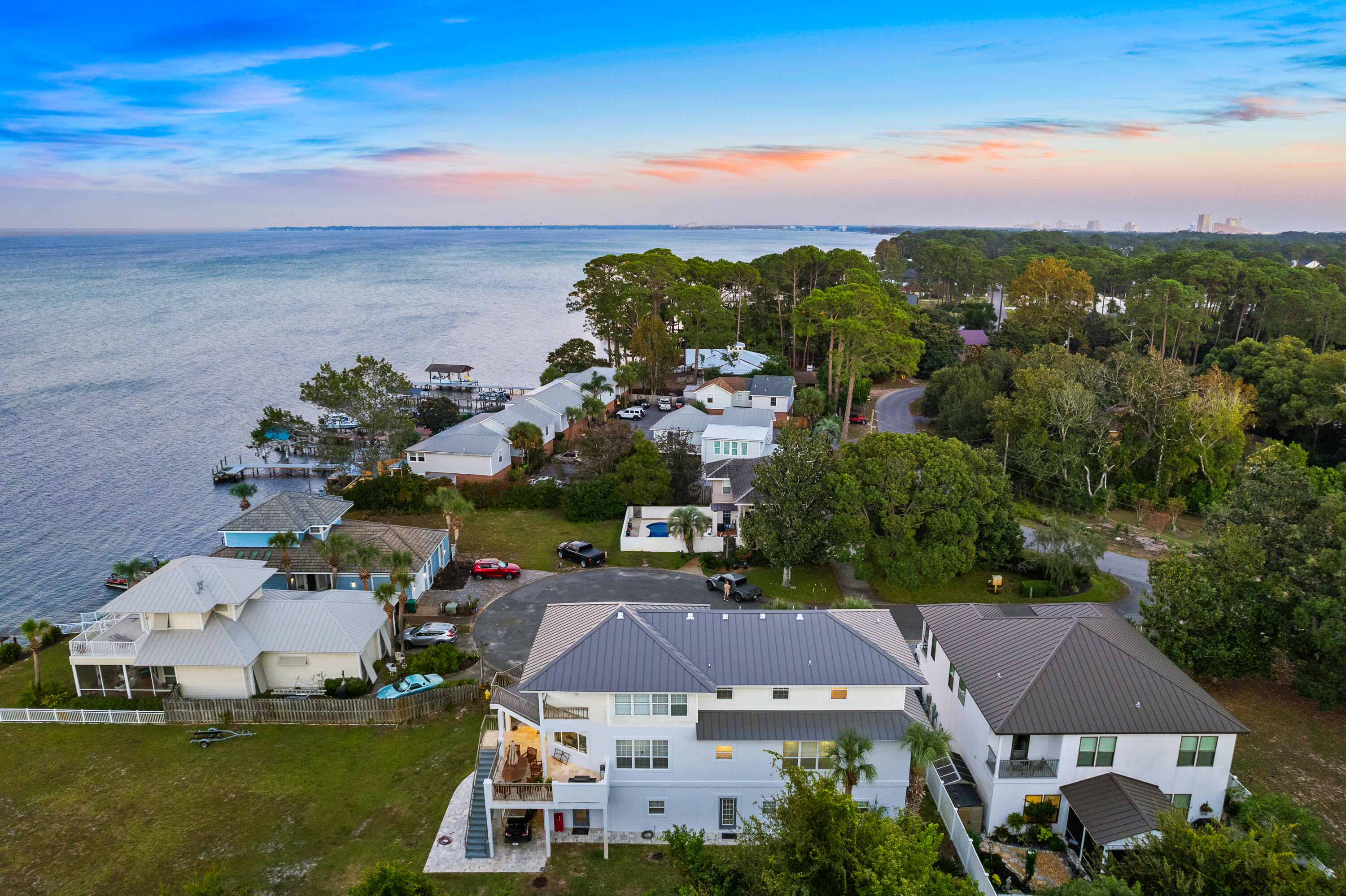 BAYSHORE GARDENS - Residential