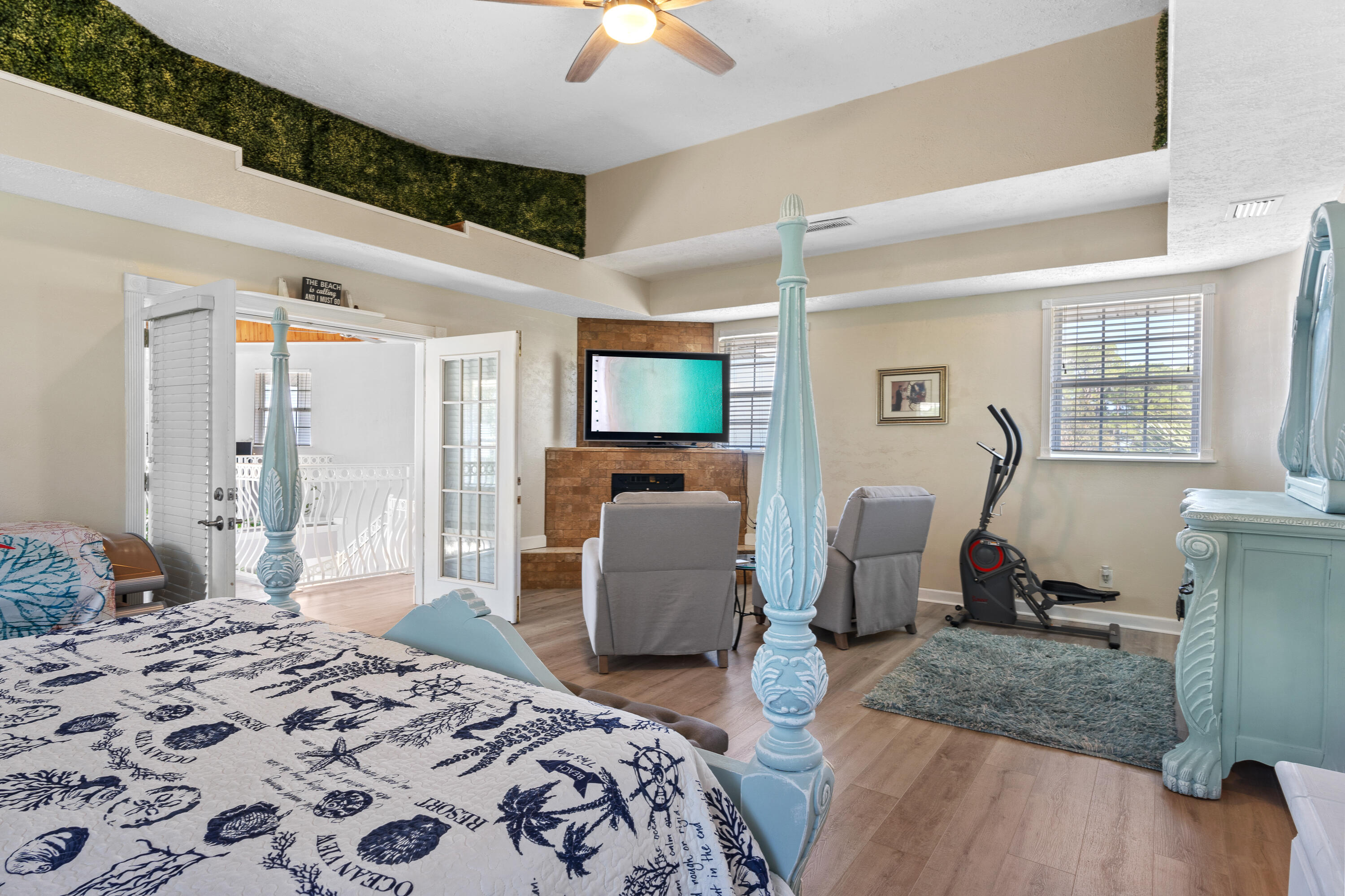 BAYSHORE GARDENS - Residential