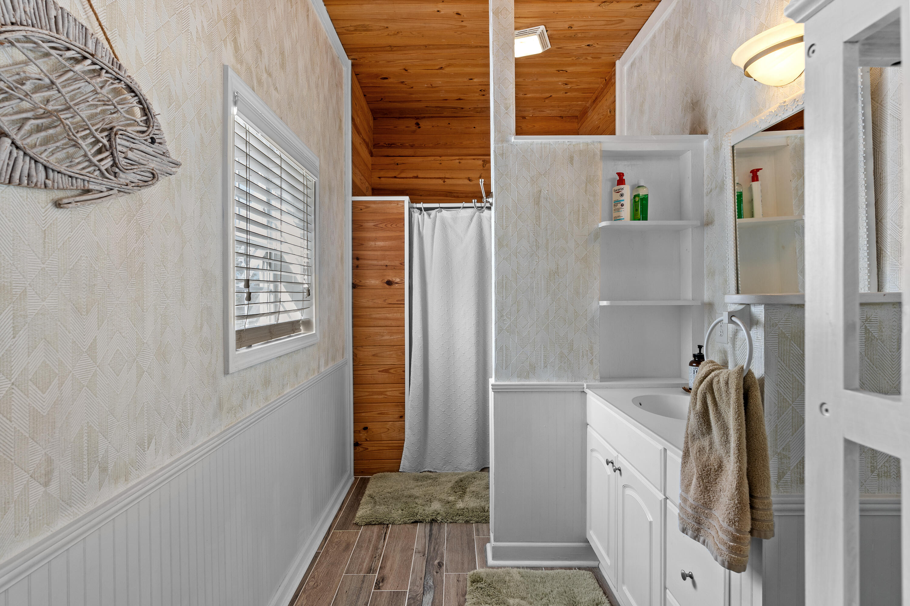 BAYSHORE GARDENS - Residential