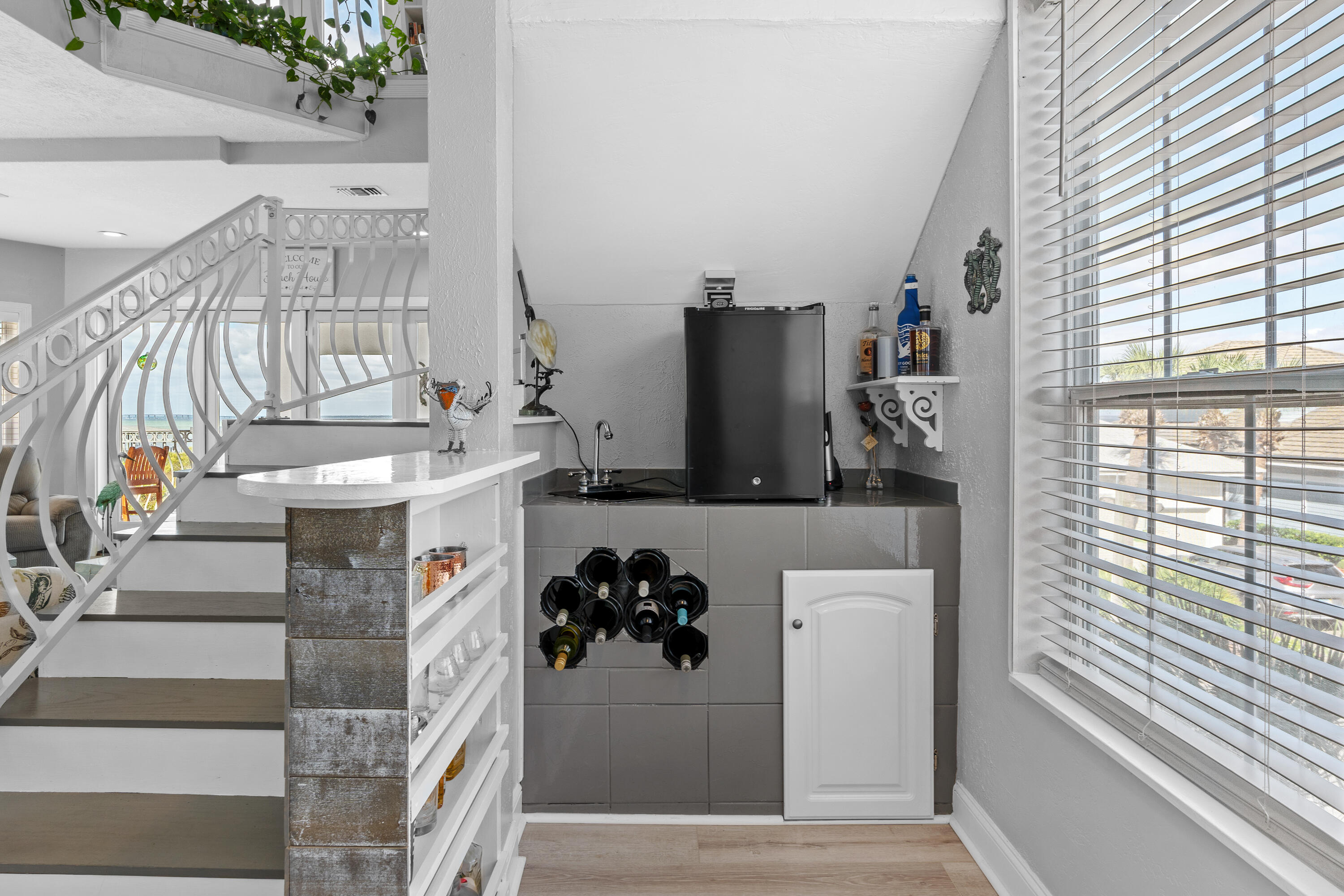 BAYSHORE GARDENS - Residential