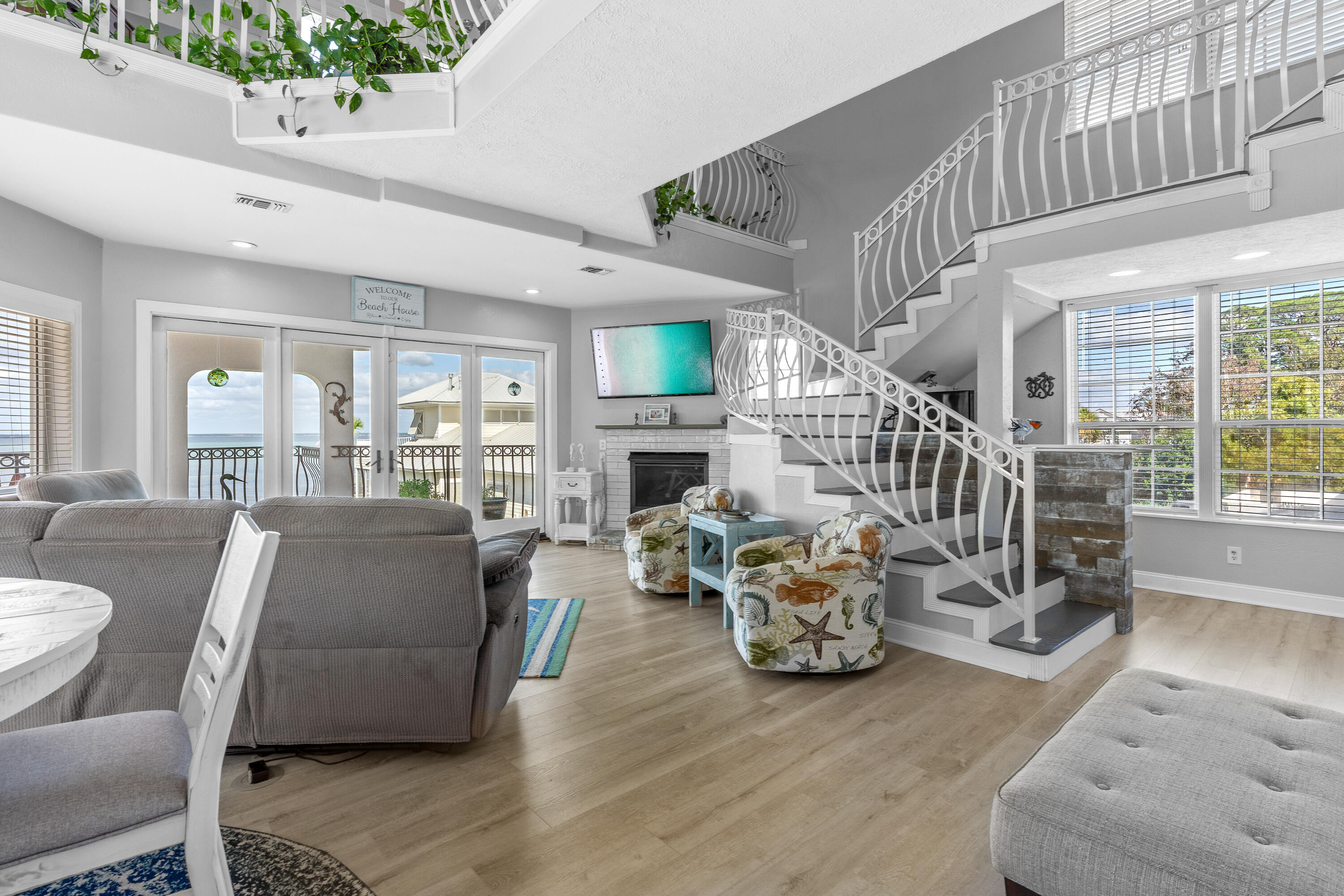 BAYSHORE GARDENS - Residential