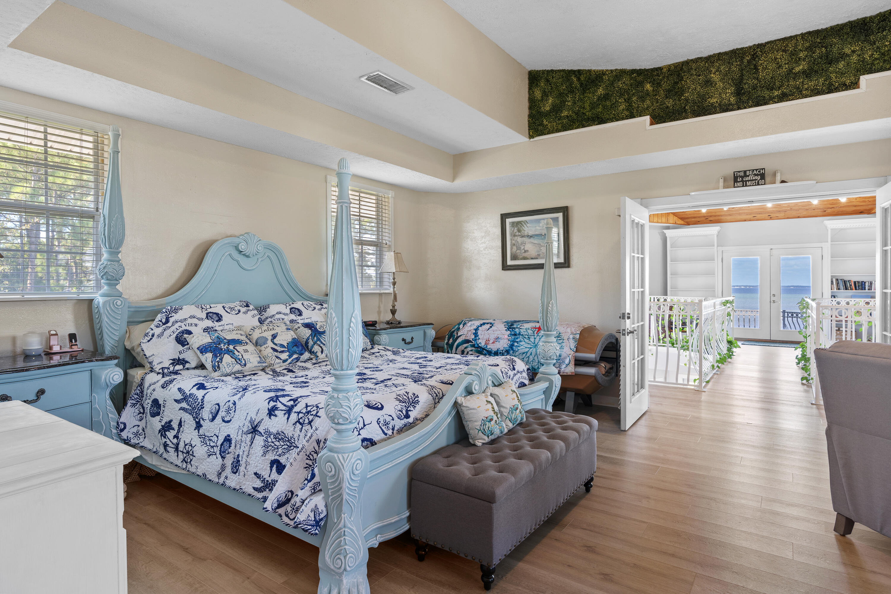 BAYSHORE GARDENS - Residential