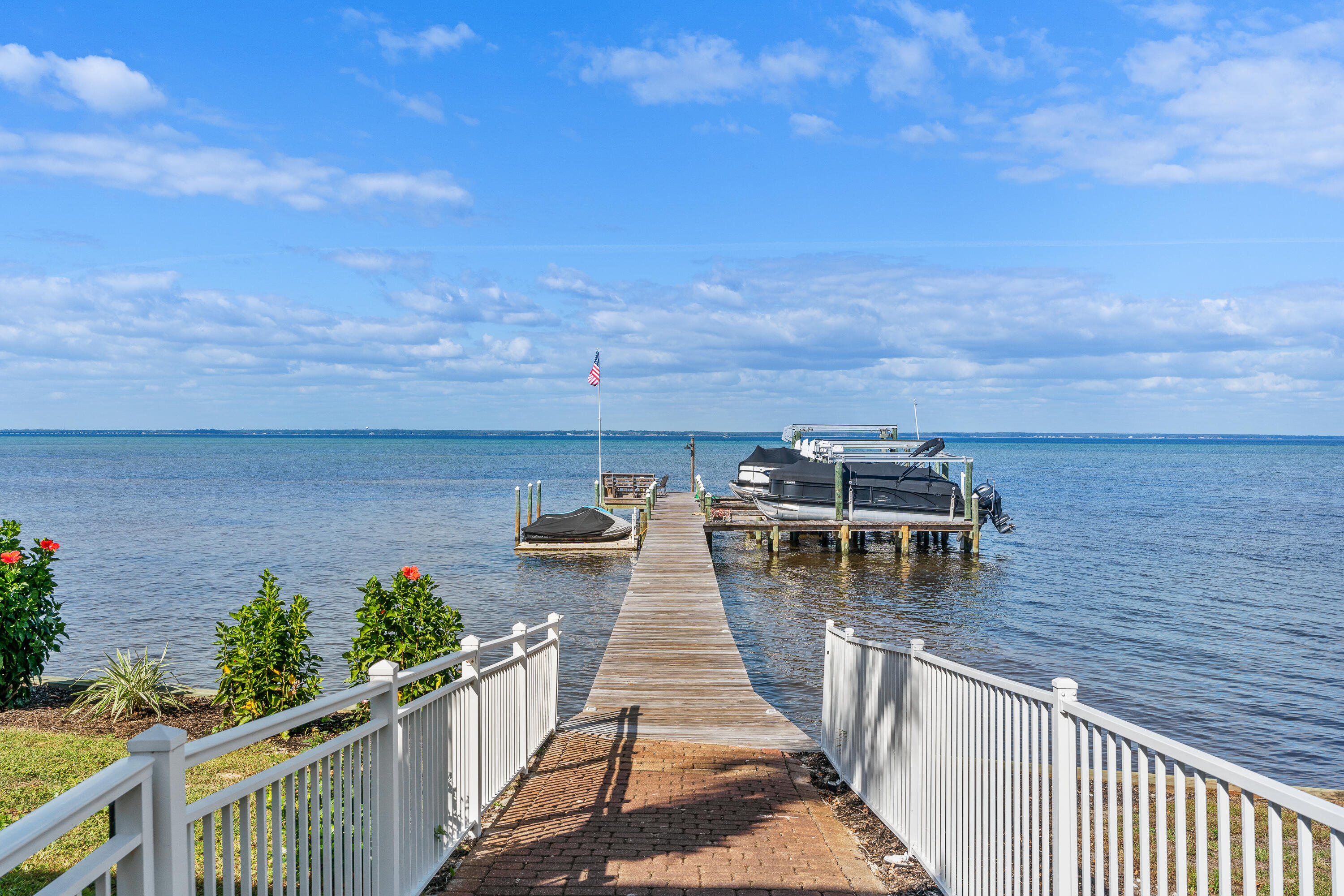 BAYSHORE GARDENS - Residential