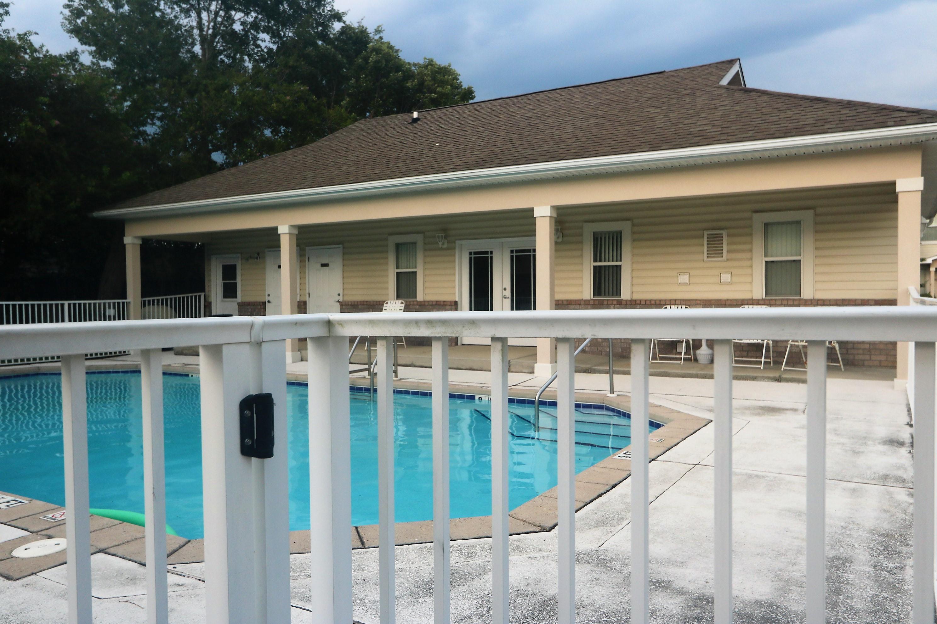 Shay Lin Townhouses Condominium Assoc. - Residential