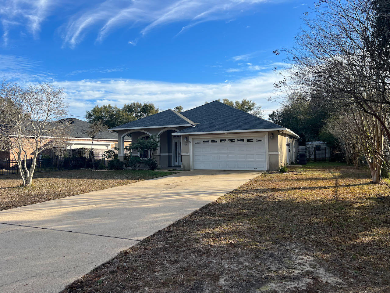 PORT DIXIE - Residential Lease