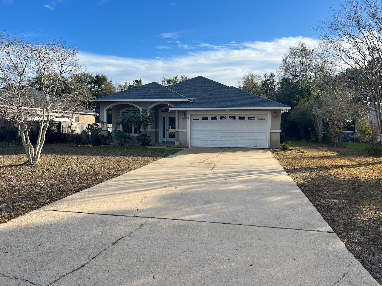 PORT DIXIE - Residential Lease