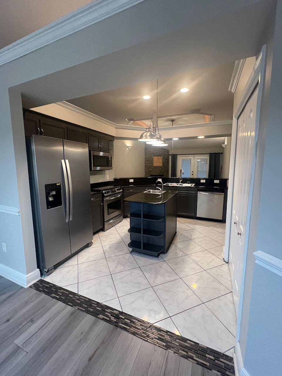 PORT DIXIE - Residential Lease