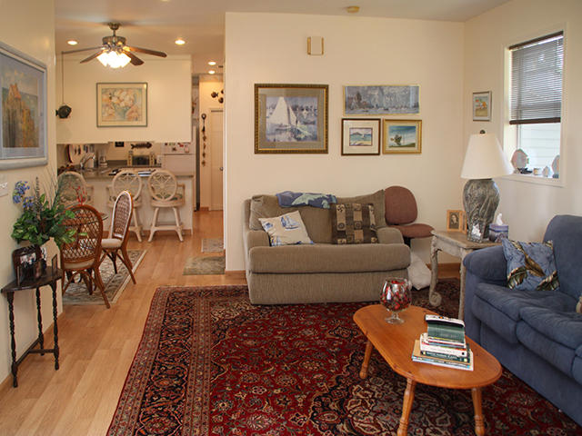 WHISPERING PINES - Residential