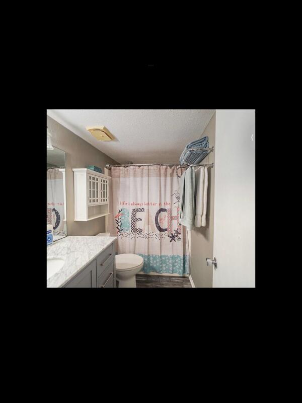 VALENCIA CONDO - Residential