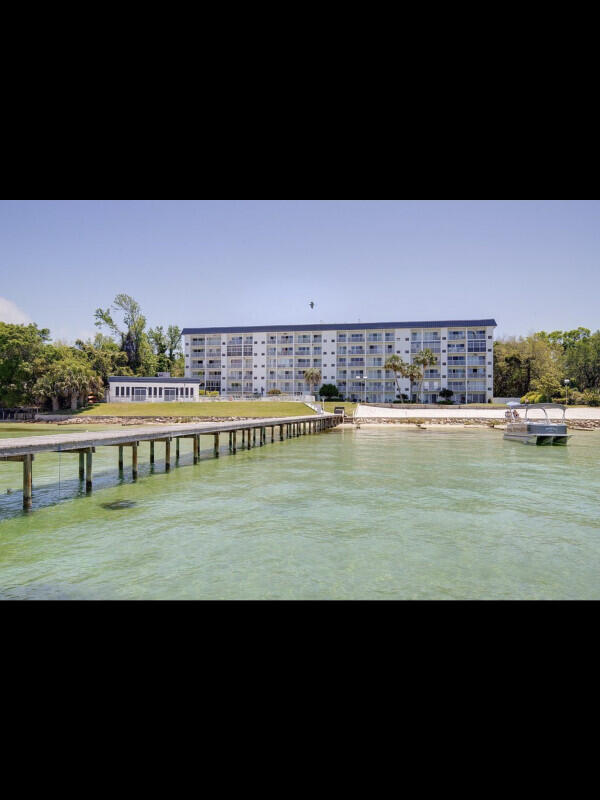 VALENCIA CONDO - Residential