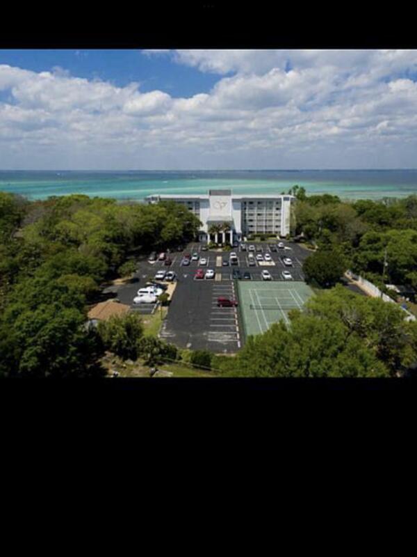 VALENCIA CONDO - Residential