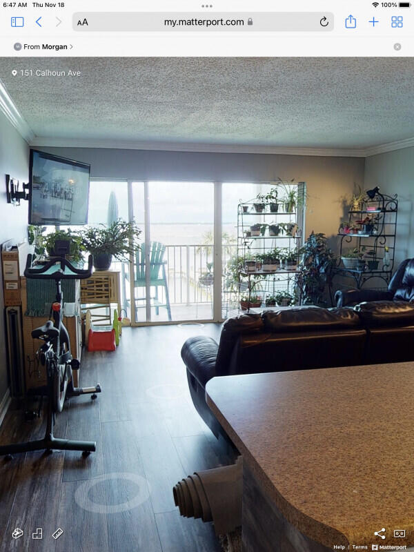 VALENCIA CONDO - Residential