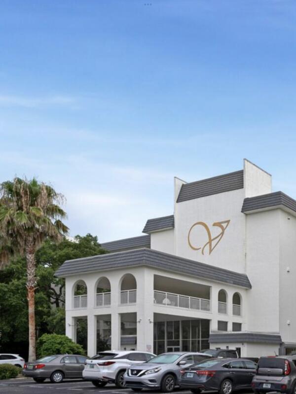 VALENCIA CONDO - Residential