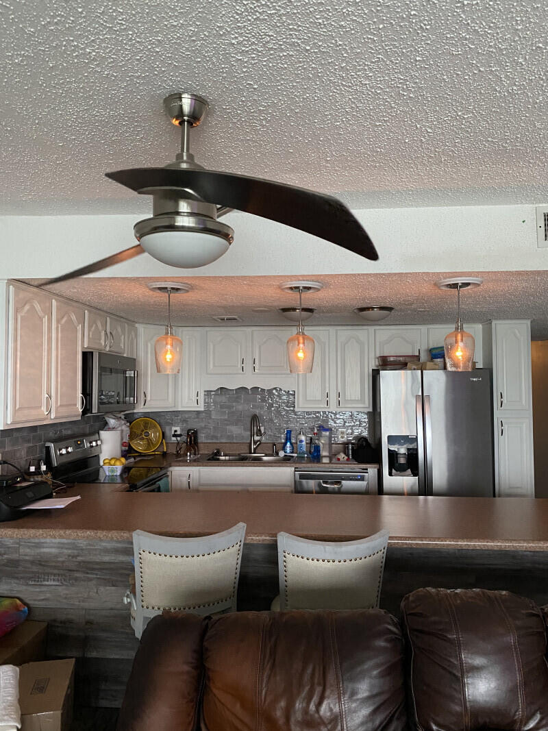 VALENCIA CONDO - Residential