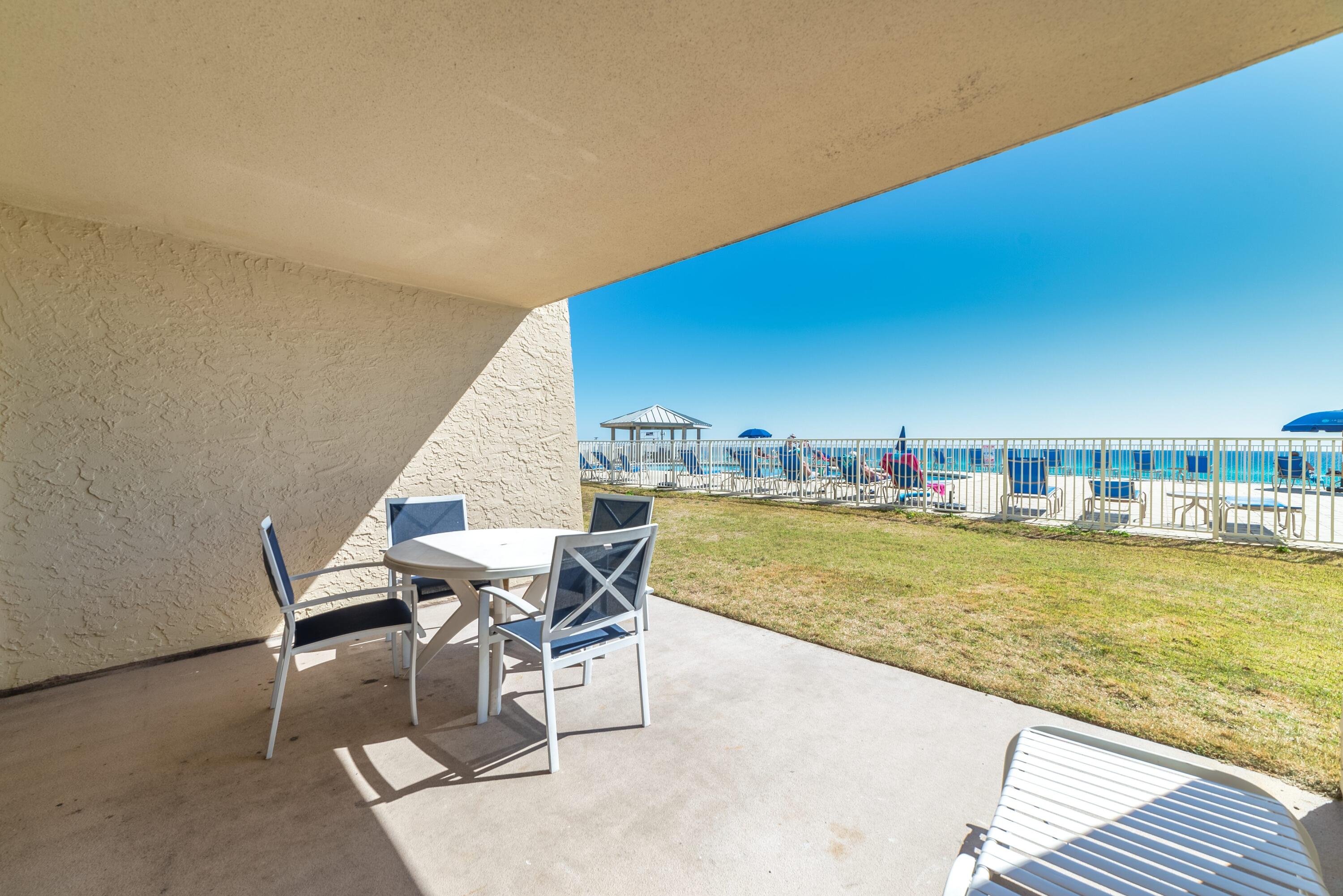 BEACH HOUSE CONDO PH 1 - Residential