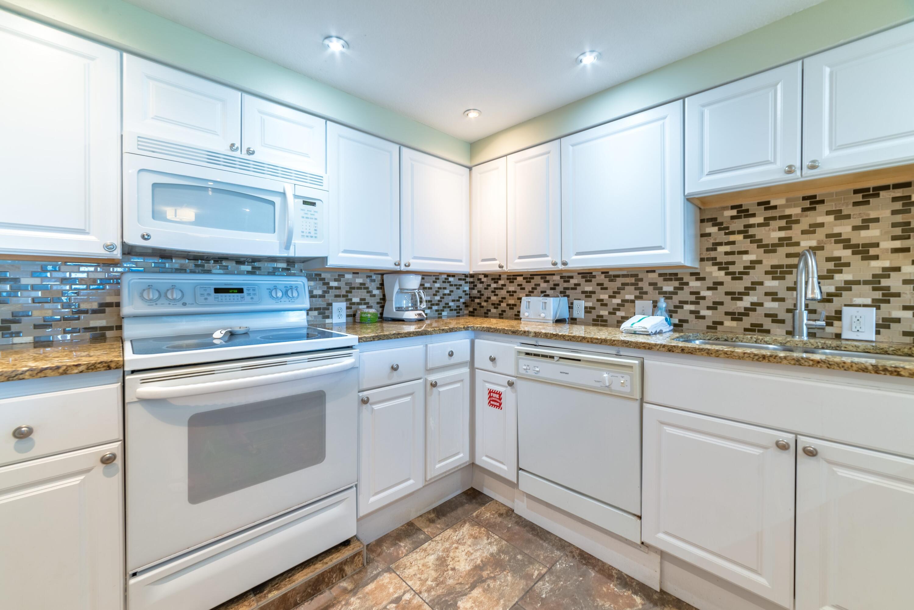 BEACH HOUSE CONDO PH 1 - Residential