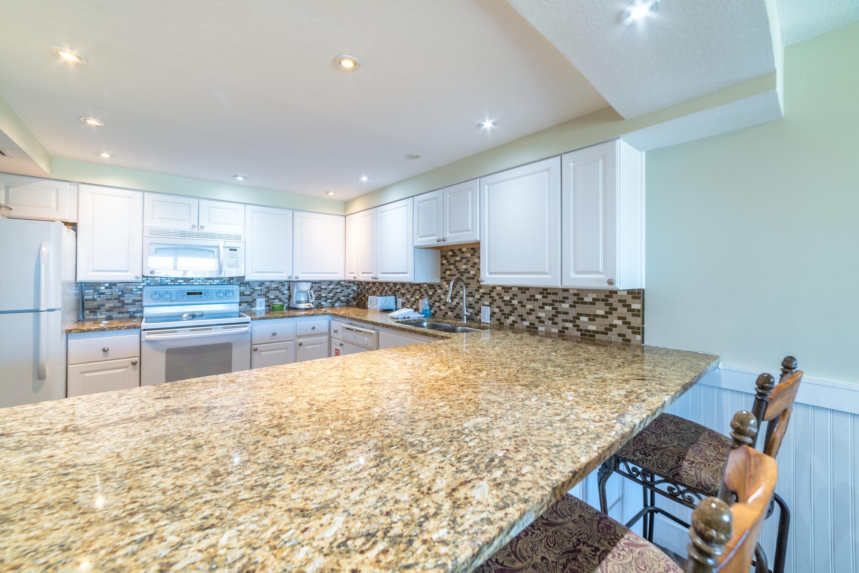 BEACH HOUSE CONDO PH 1 - Residential