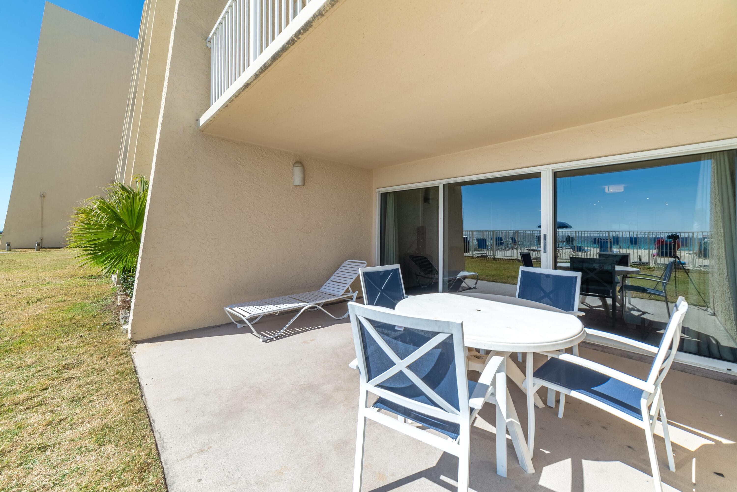 BEACH HOUSE CONDO PH 1 - Residential