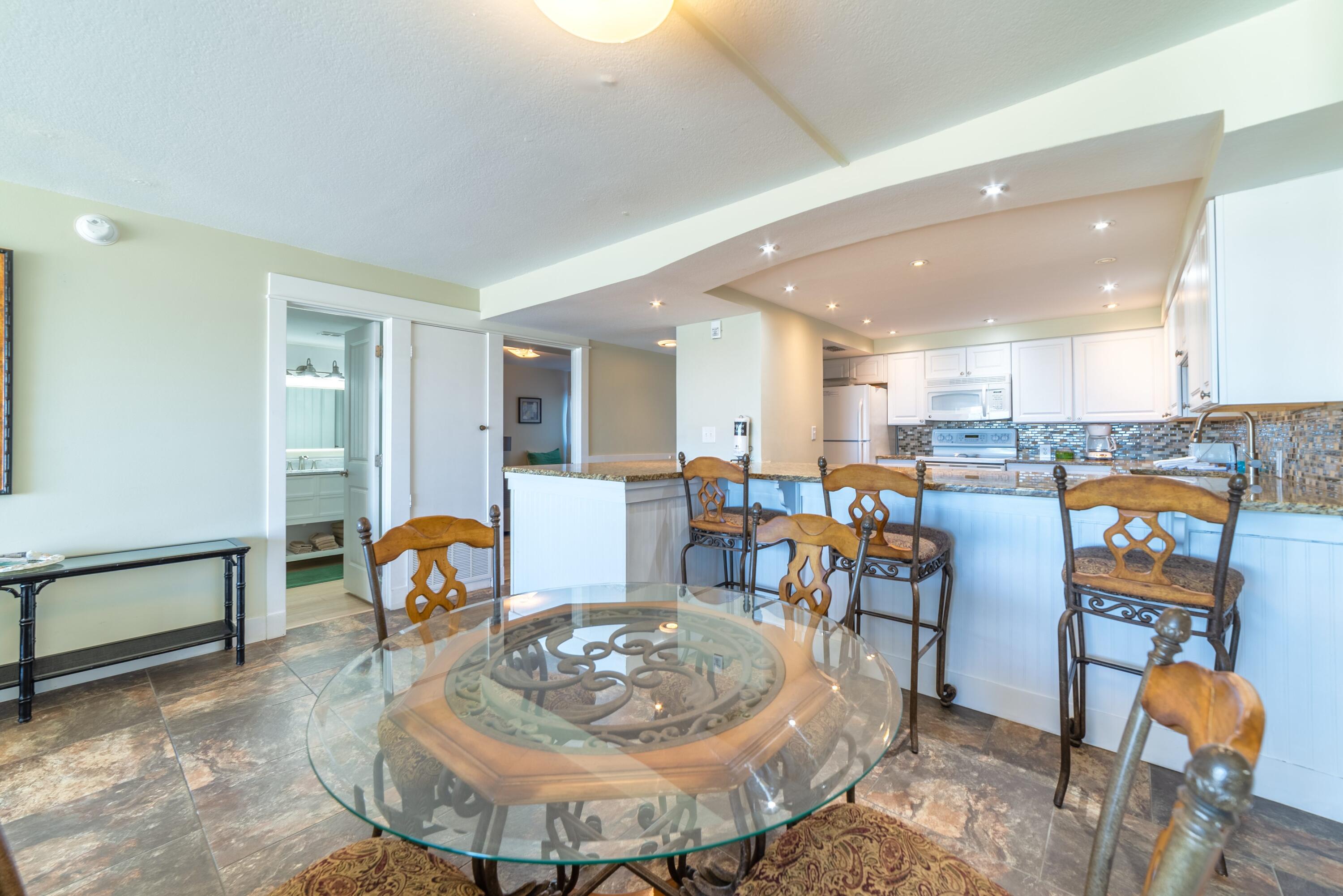 BEACH HOUSE CONDO PH 1 - Residential