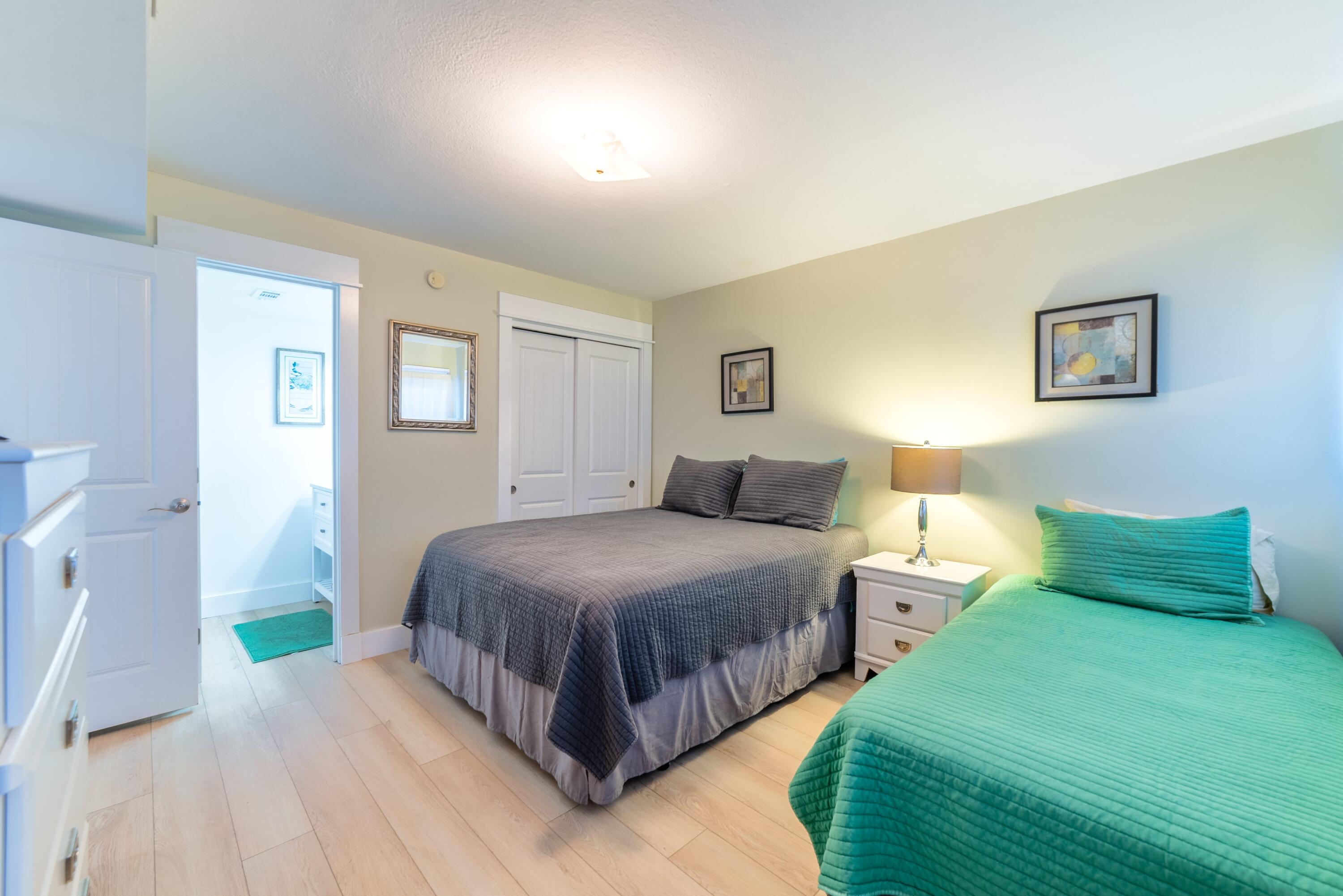 BEACH HOUSE CONDO PH 1 - Residential