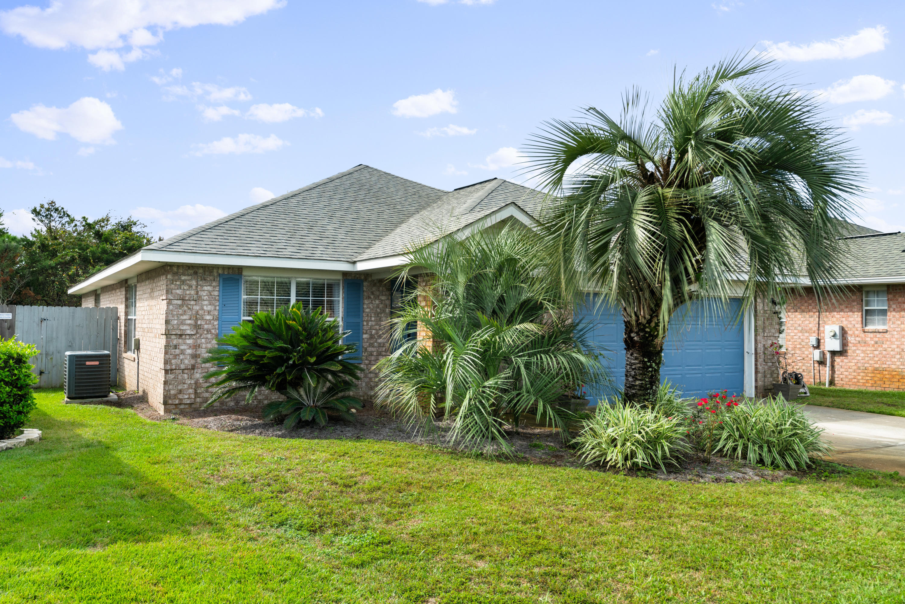 PARADISE RETREAT - Residential