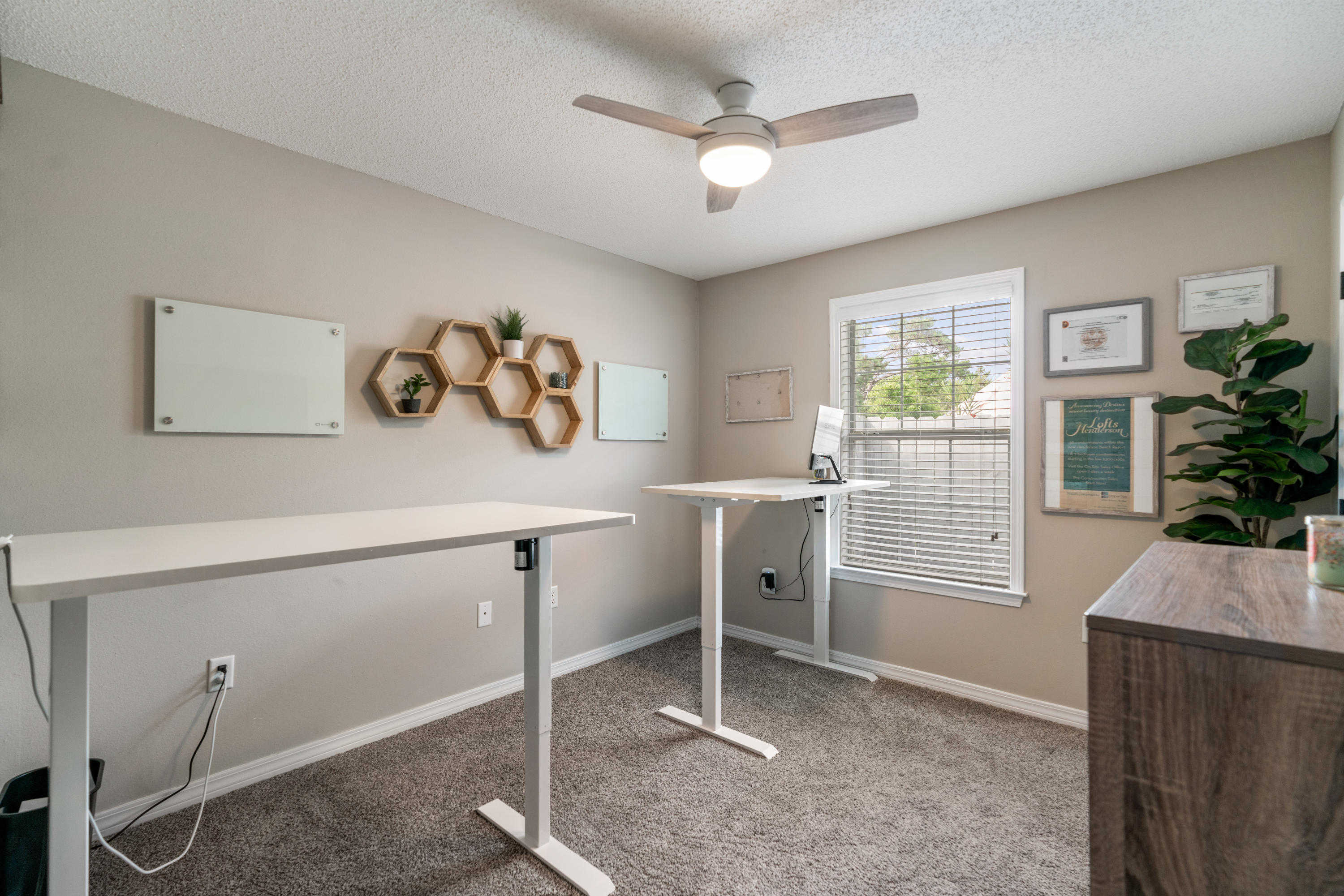 PARADISE RETREAT - Residential