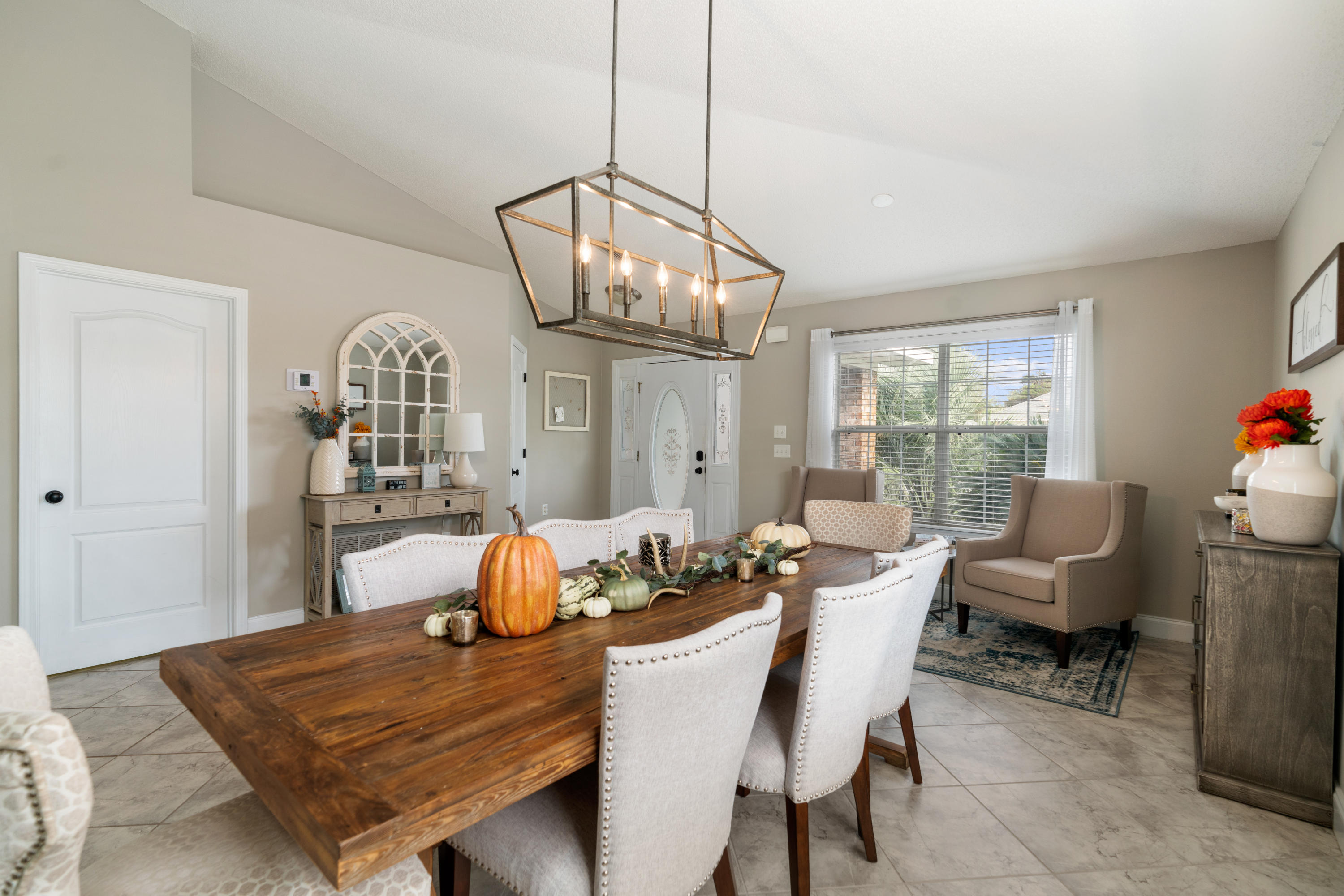 PARADISE RETREAT - Residential