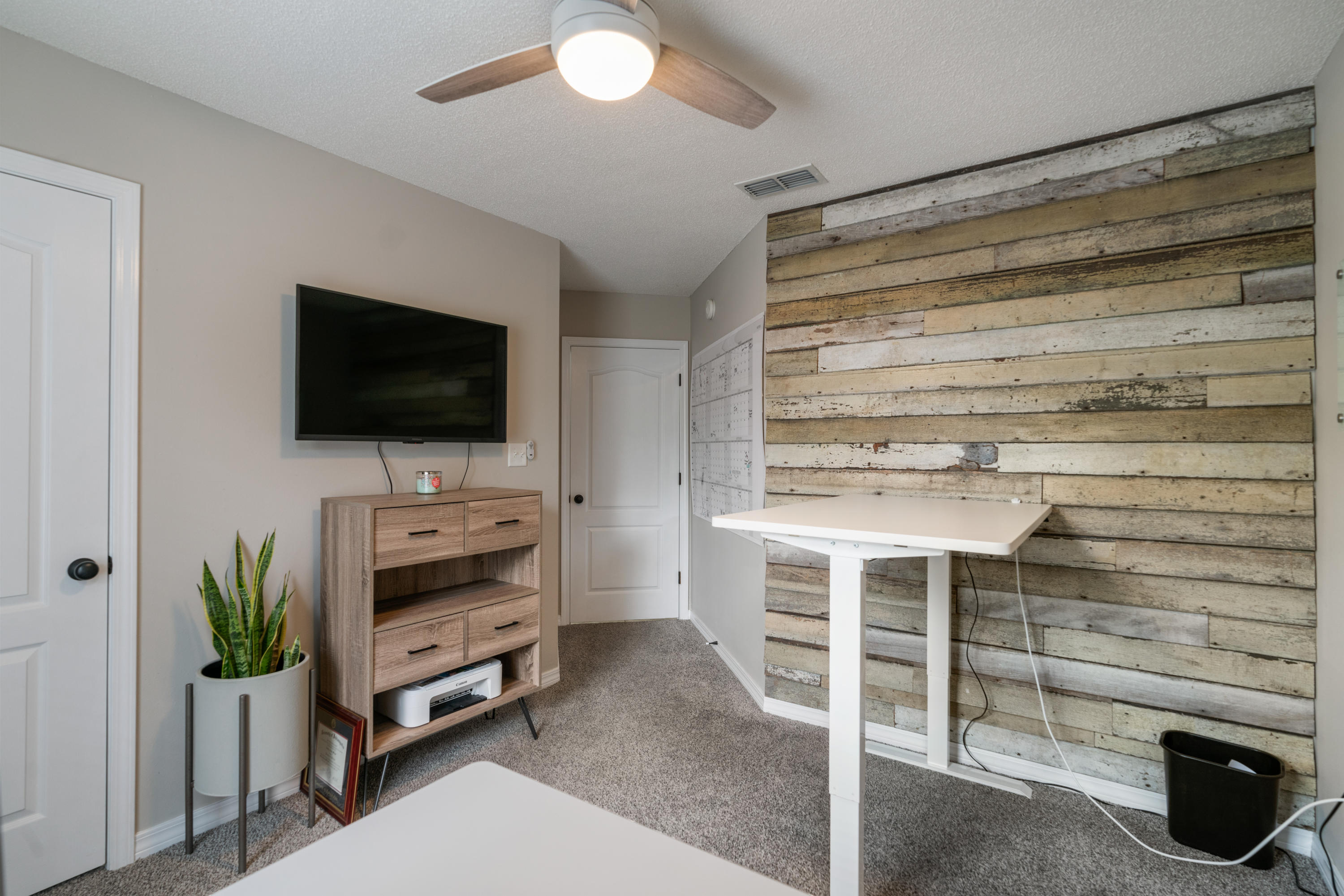 PARADISE RETREAT - Residential