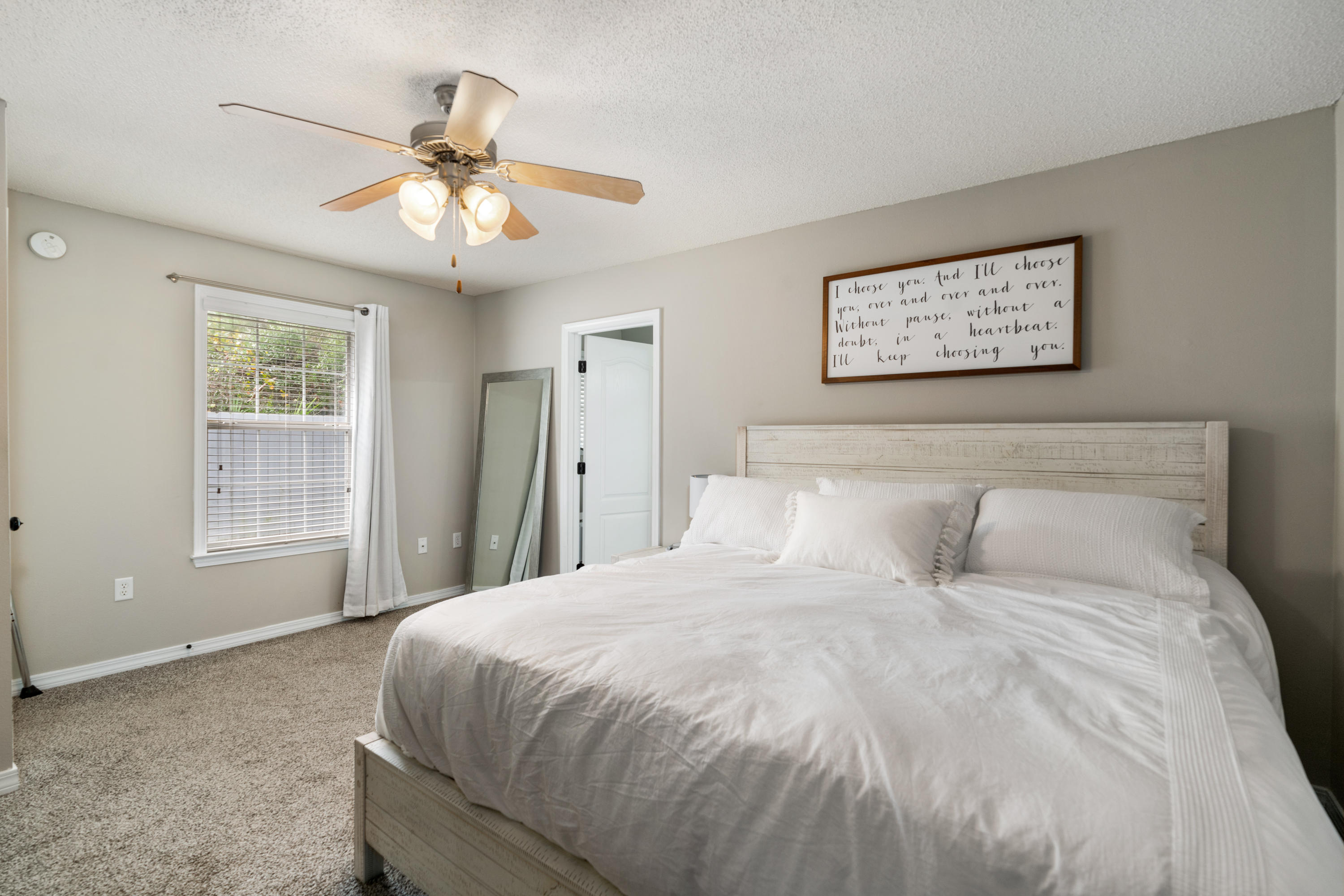 PARADISE RETREAT - Residential