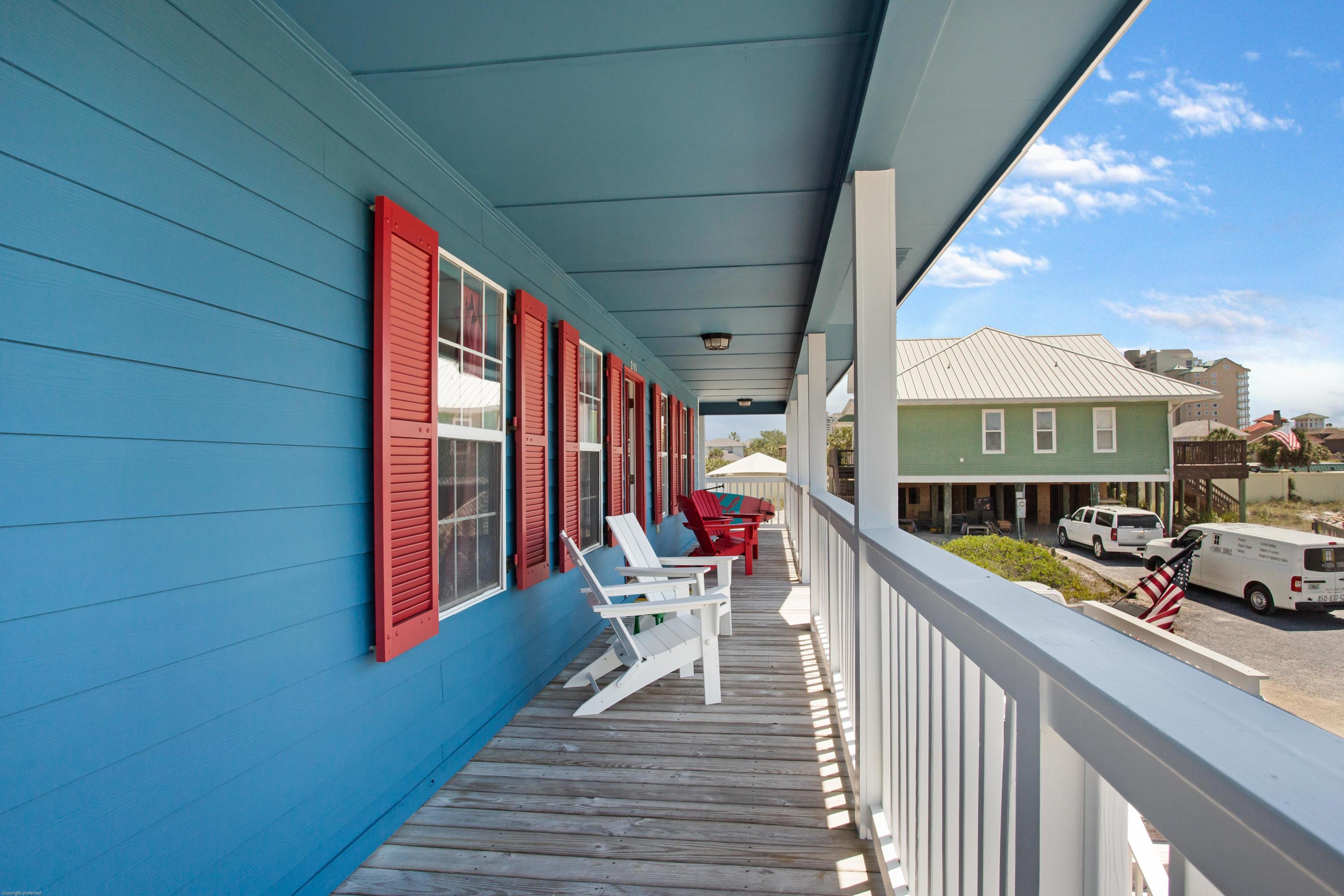 TANG-O-MAR S/D UNREC - Residential