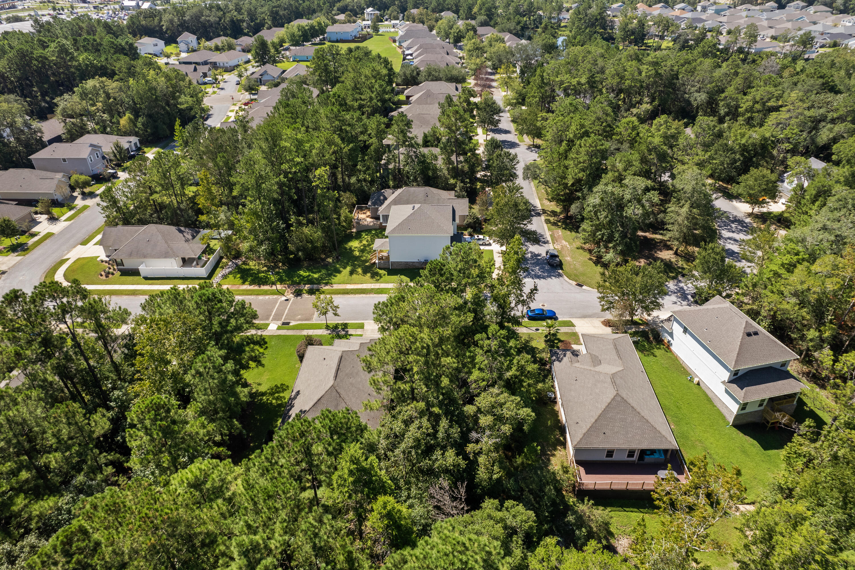 LAGRANGE LANDING - Land