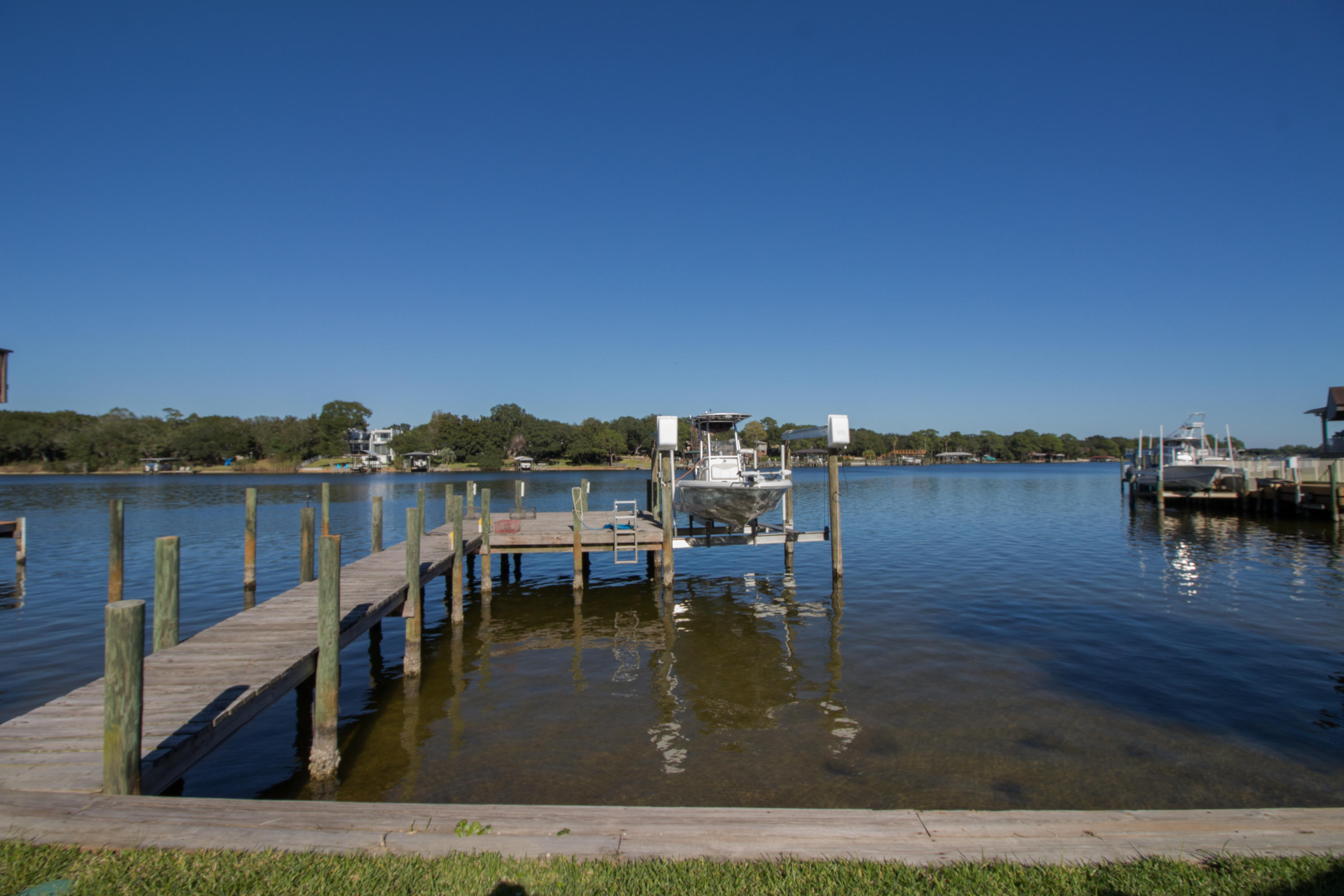 BAYOU WOODS 3RD ADDN - Residential