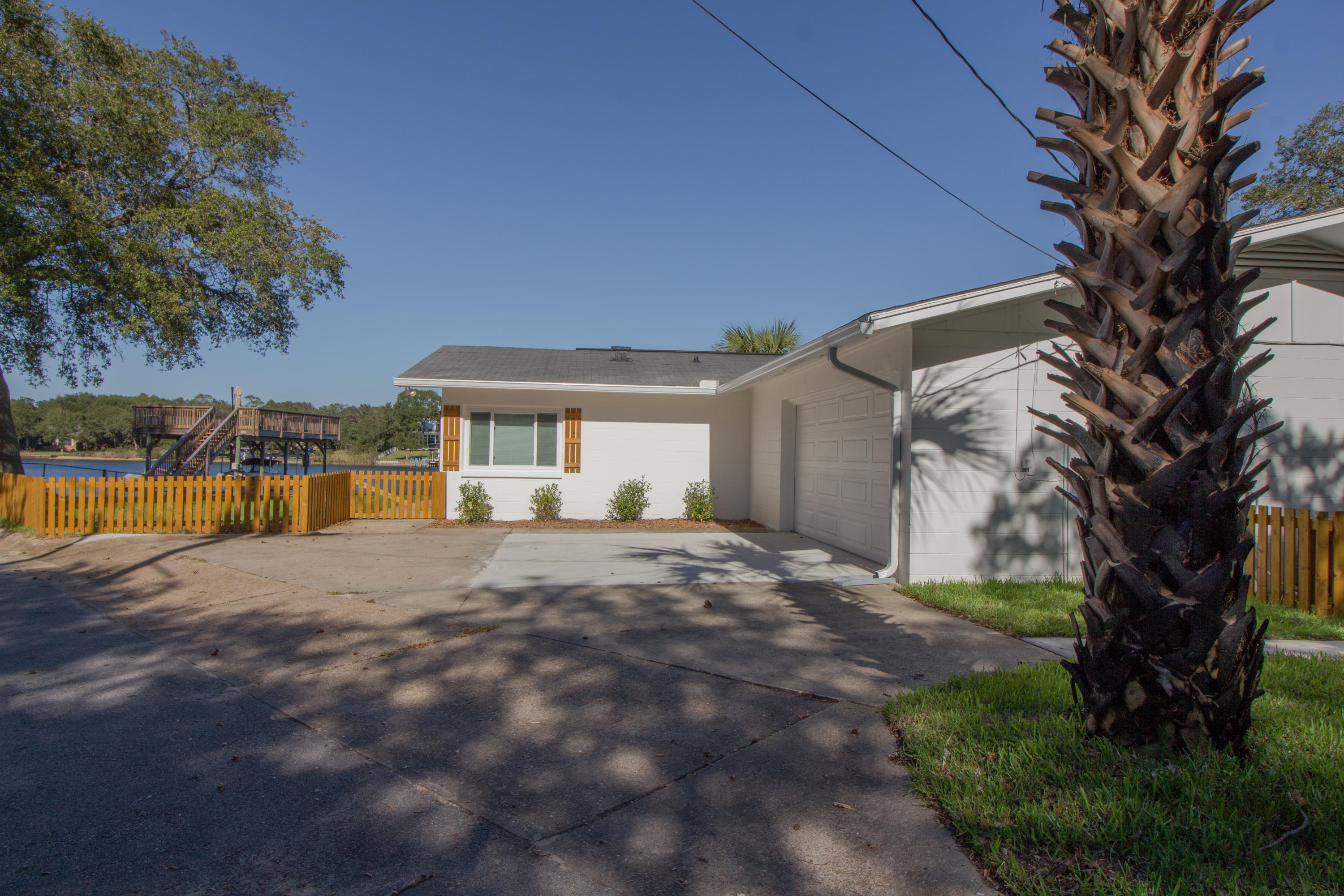 BAYOU WOODS 3RD ADDN - Residential