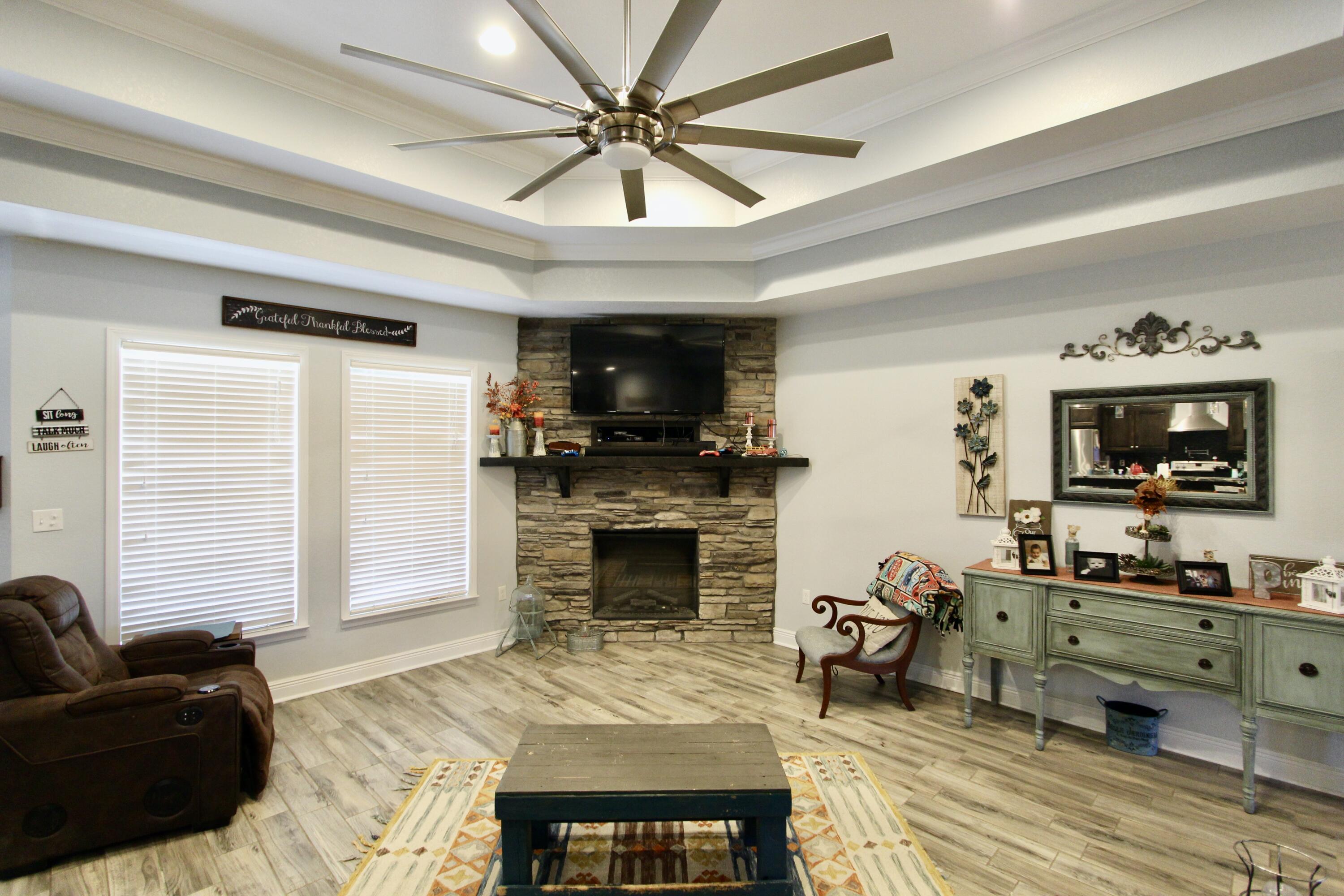 NORTH SUPERGROUP (221000.00) - Residential