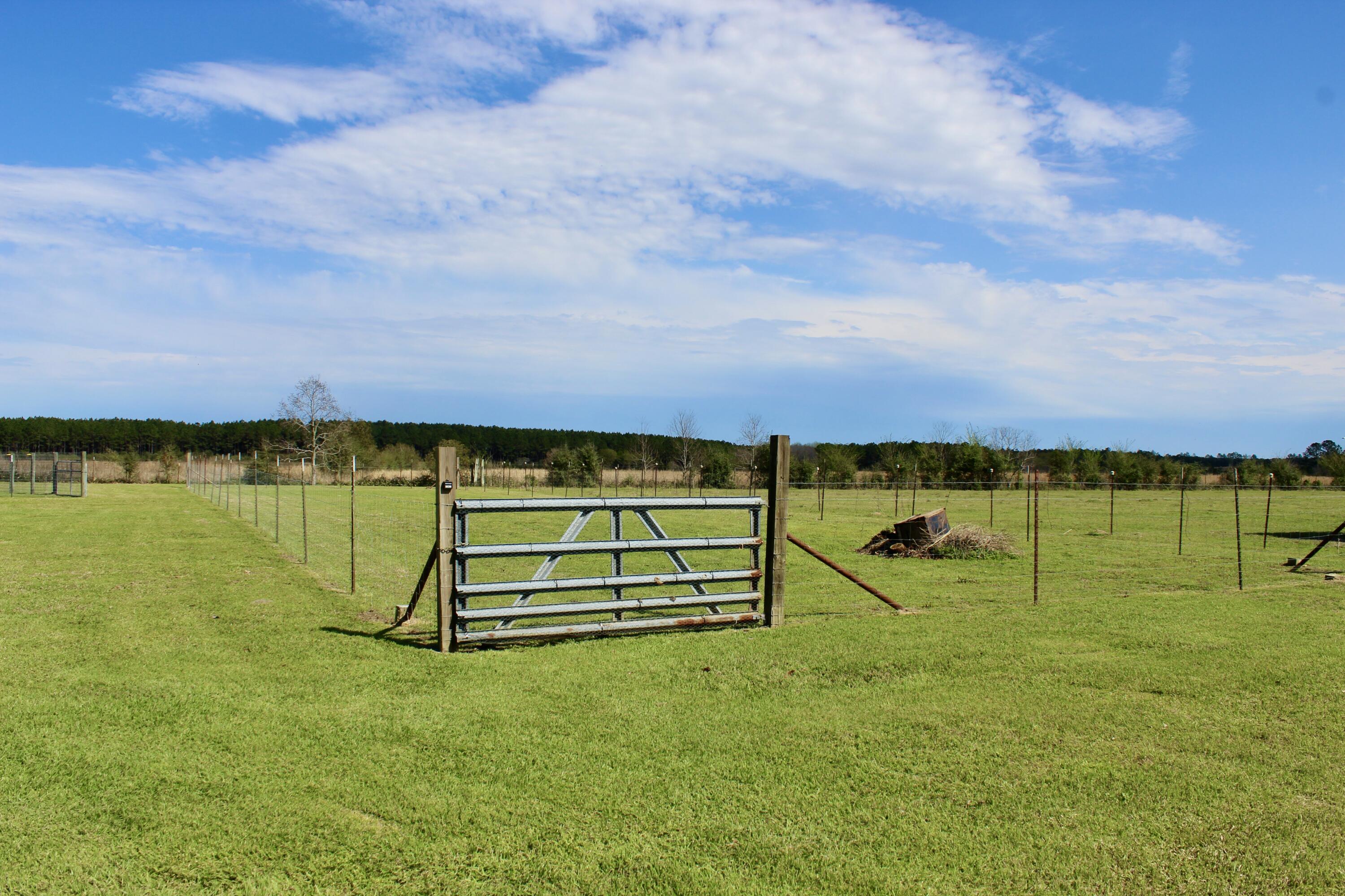 NORTH SUPERGROUP (221000.00) - Residential