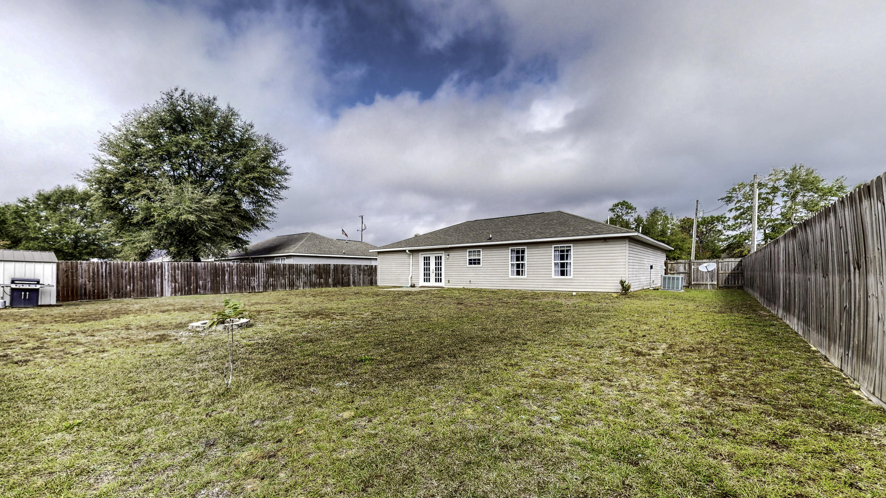 TRIPLE LAKES ESTATES - Residential