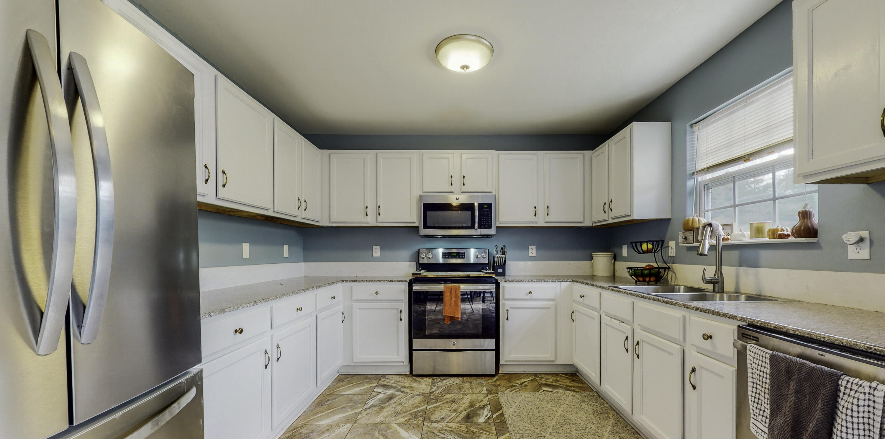 TRIPLE LAKES ESTATES - Residential