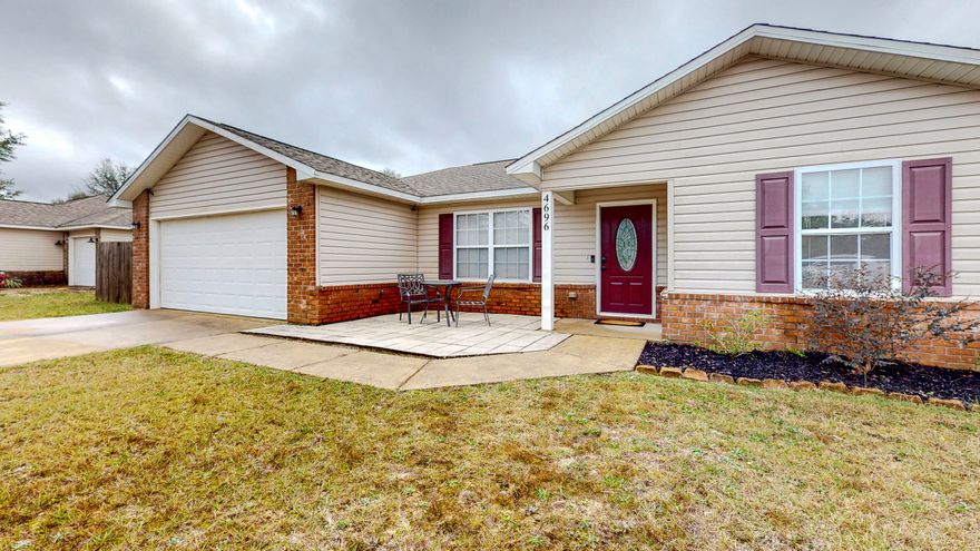 Come See this ADORABLE Home that features a SPLIT BEDROOM floor plan.  Some of the many features include: GORGEOUS VINYL WOOD FLOORING in living area and TILE in kitchen and baths, GRANITE COUNTERTOPS and all STAINLESS STEEL APPLIANCES in the Kitchen with AMPLE CABINET SPACE. A FABULOUS SLIDING BARN DOOR separates the additional guest rooms, hall and bath from the main part of the home. This home has been BEAUTIFULLY RENOVATED and has plenty of PRIVACY and space in Triple Lakes Estates subdivision. HUGE BACKYARD that is FULLY FENCED and has a DOUBLE GATE on one side that offers easy access for boat or RV storage.