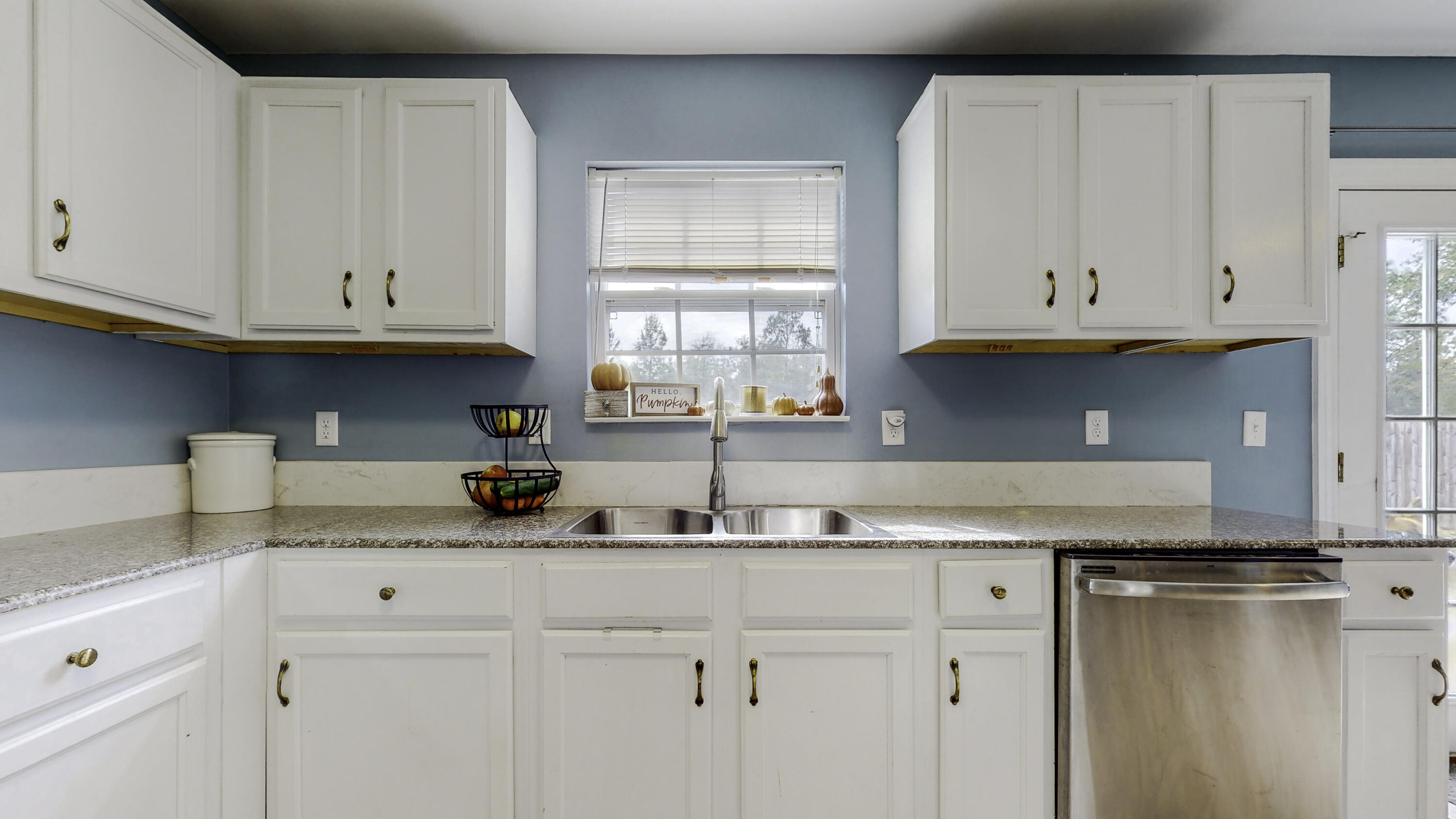 TRIPLE LAKES ESTATES - Residential