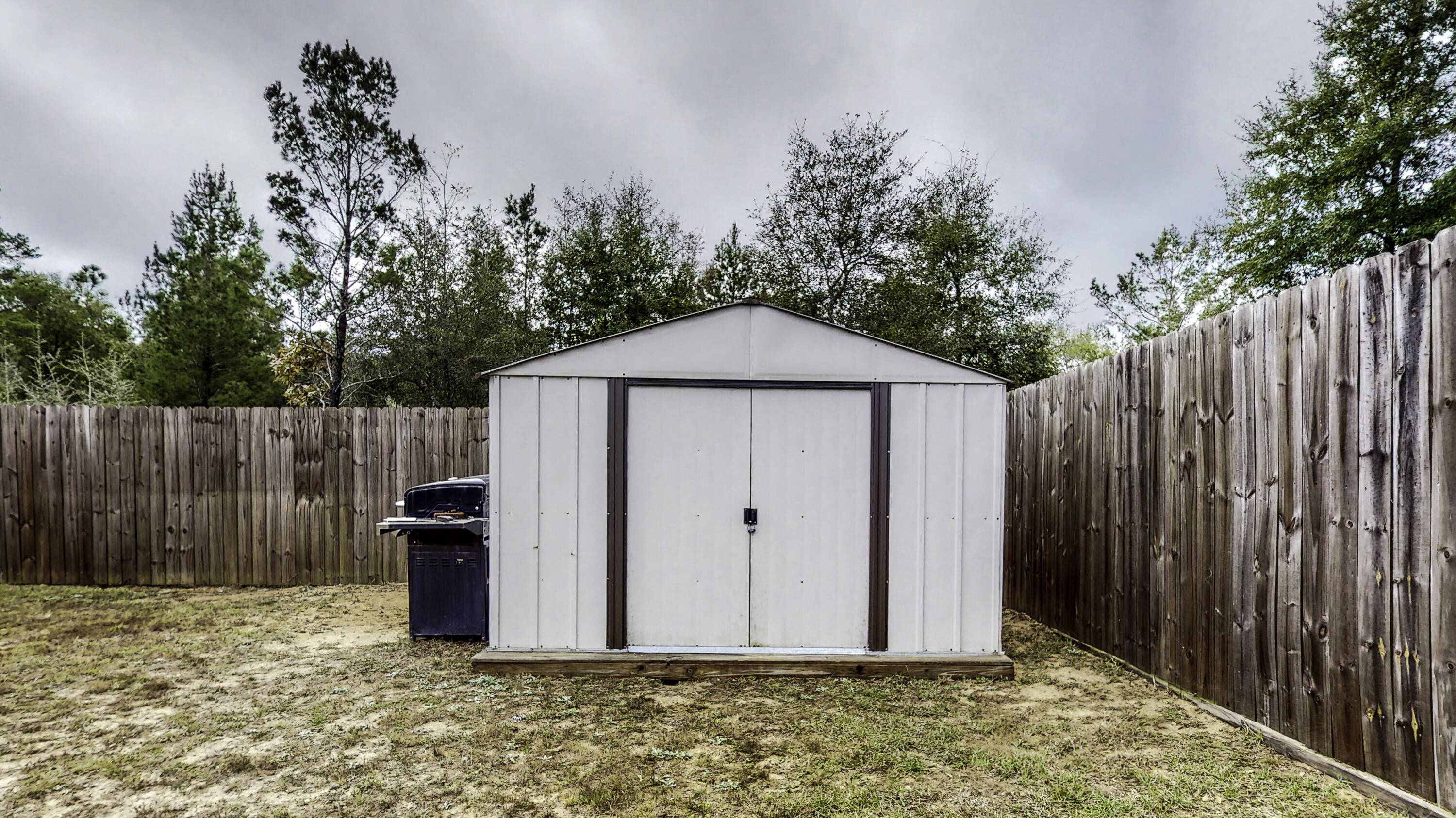 TRIPLE LAKES ESTATES - Residential