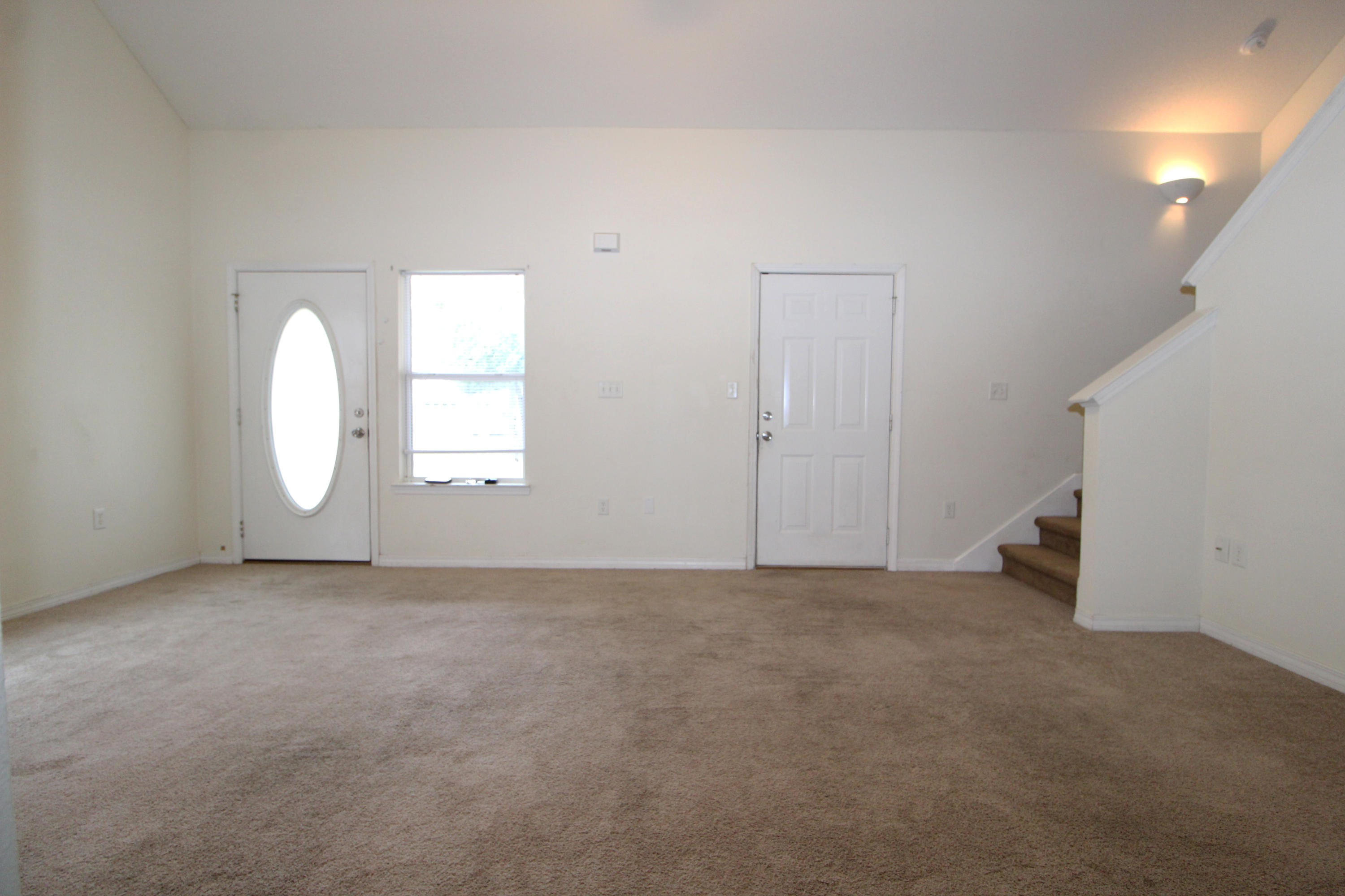 SANTA ROSA OAKS CONDOMINIUM - Residential