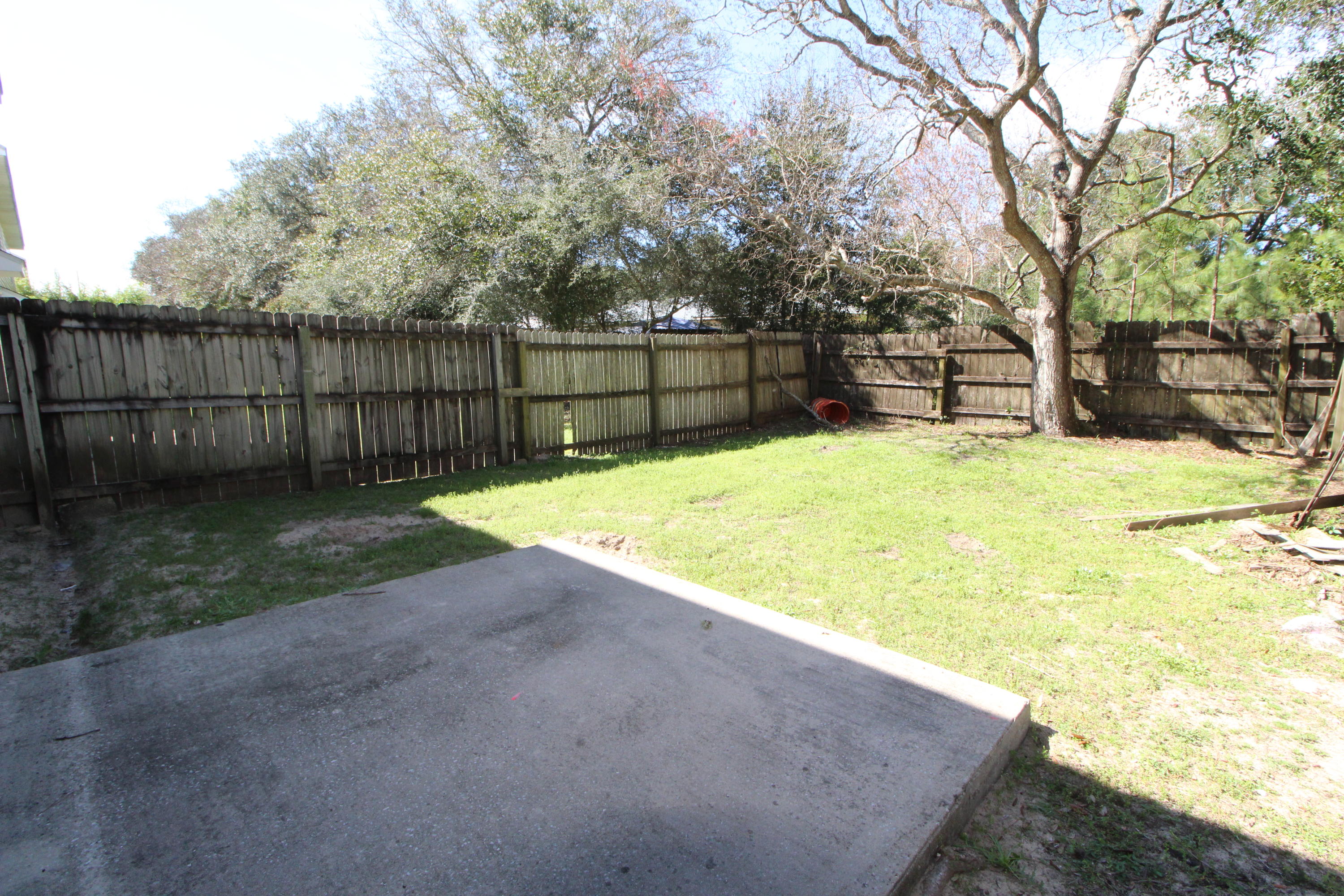 SANTA ROSA OAKS CONDOMINIUM - Residential