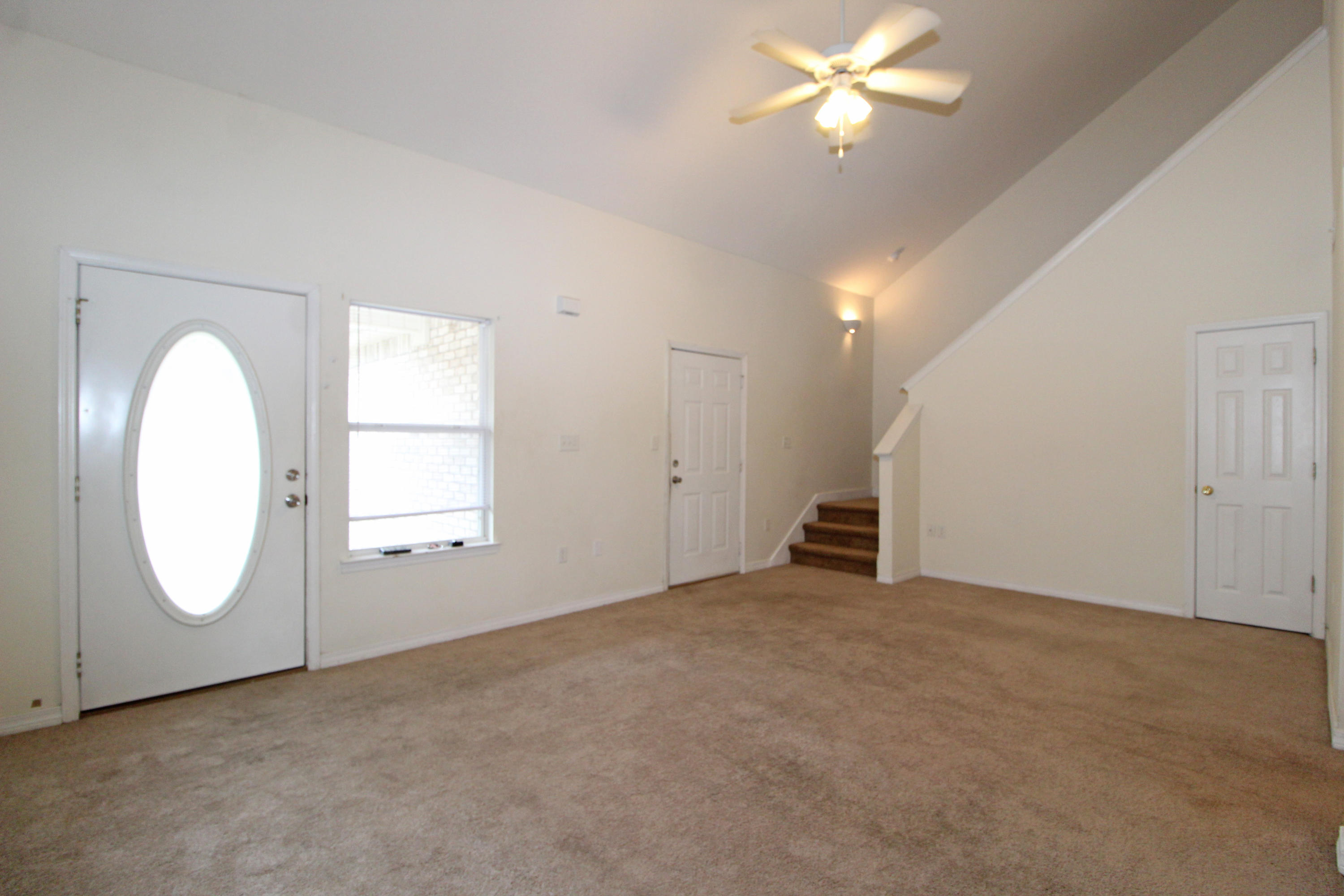 SANTA ROSA OAKS CONDOMINIUM - Residential