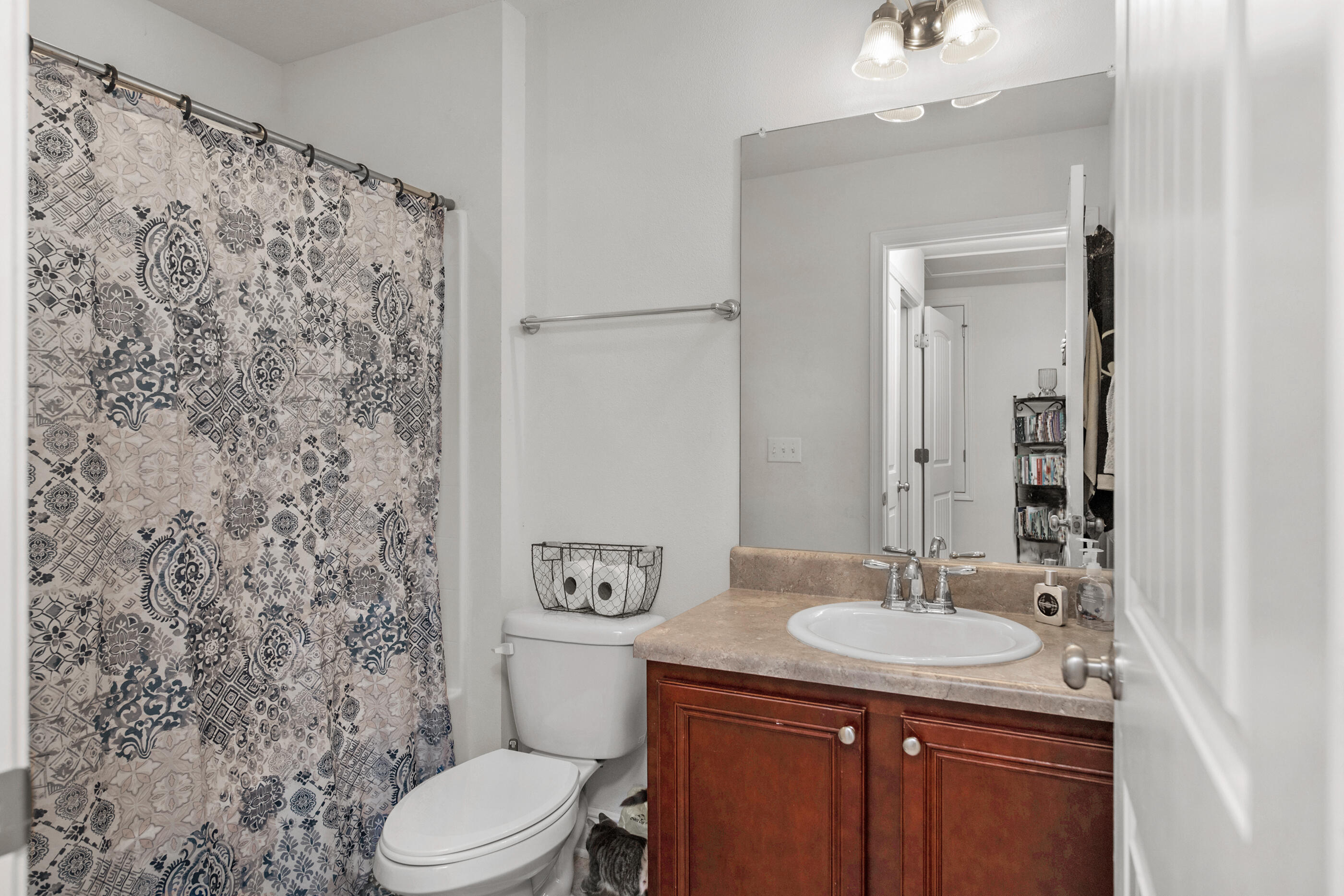 IRON HORSE T/H - Residential