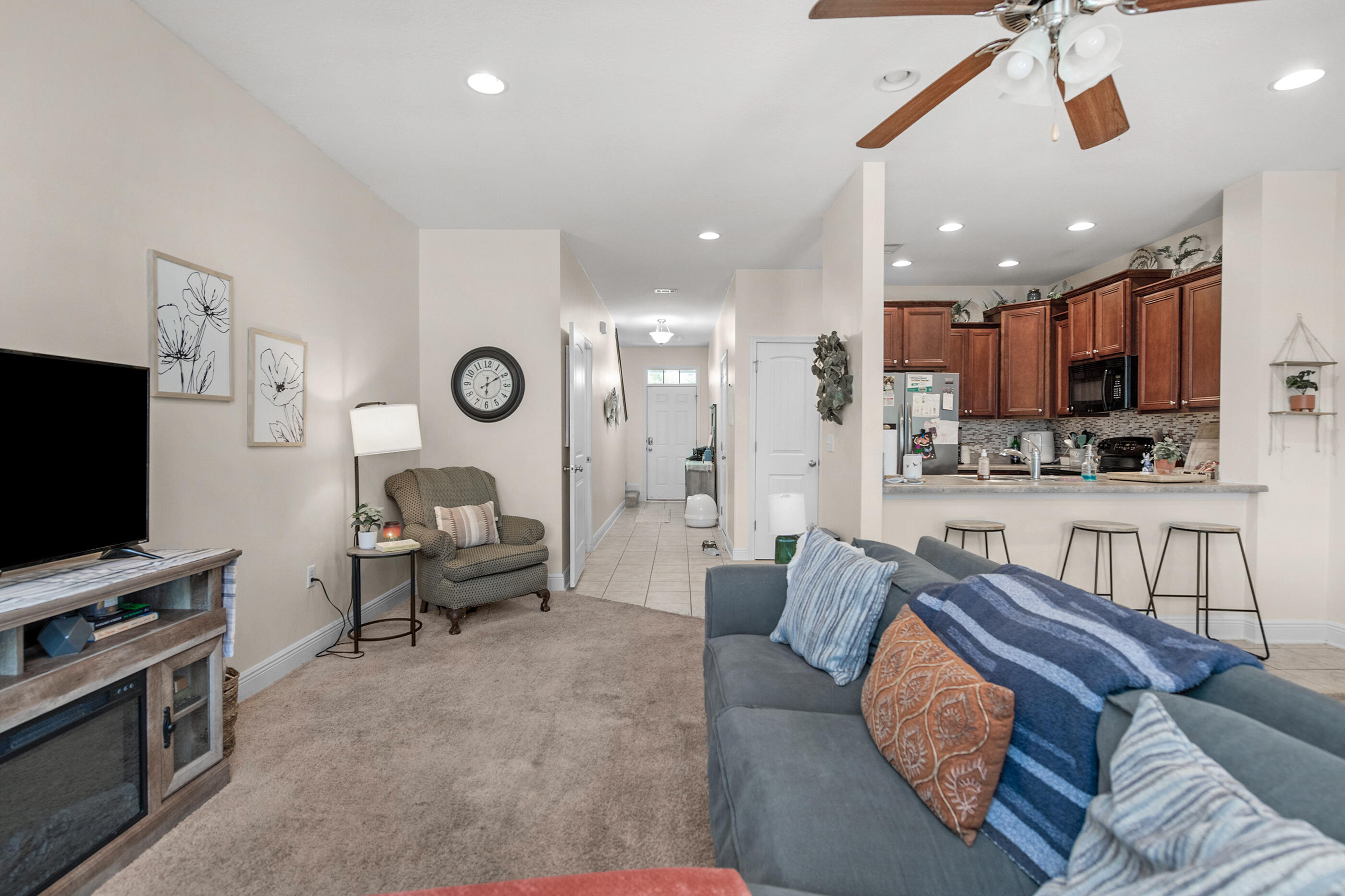 IRON HORSE T/H - Residential