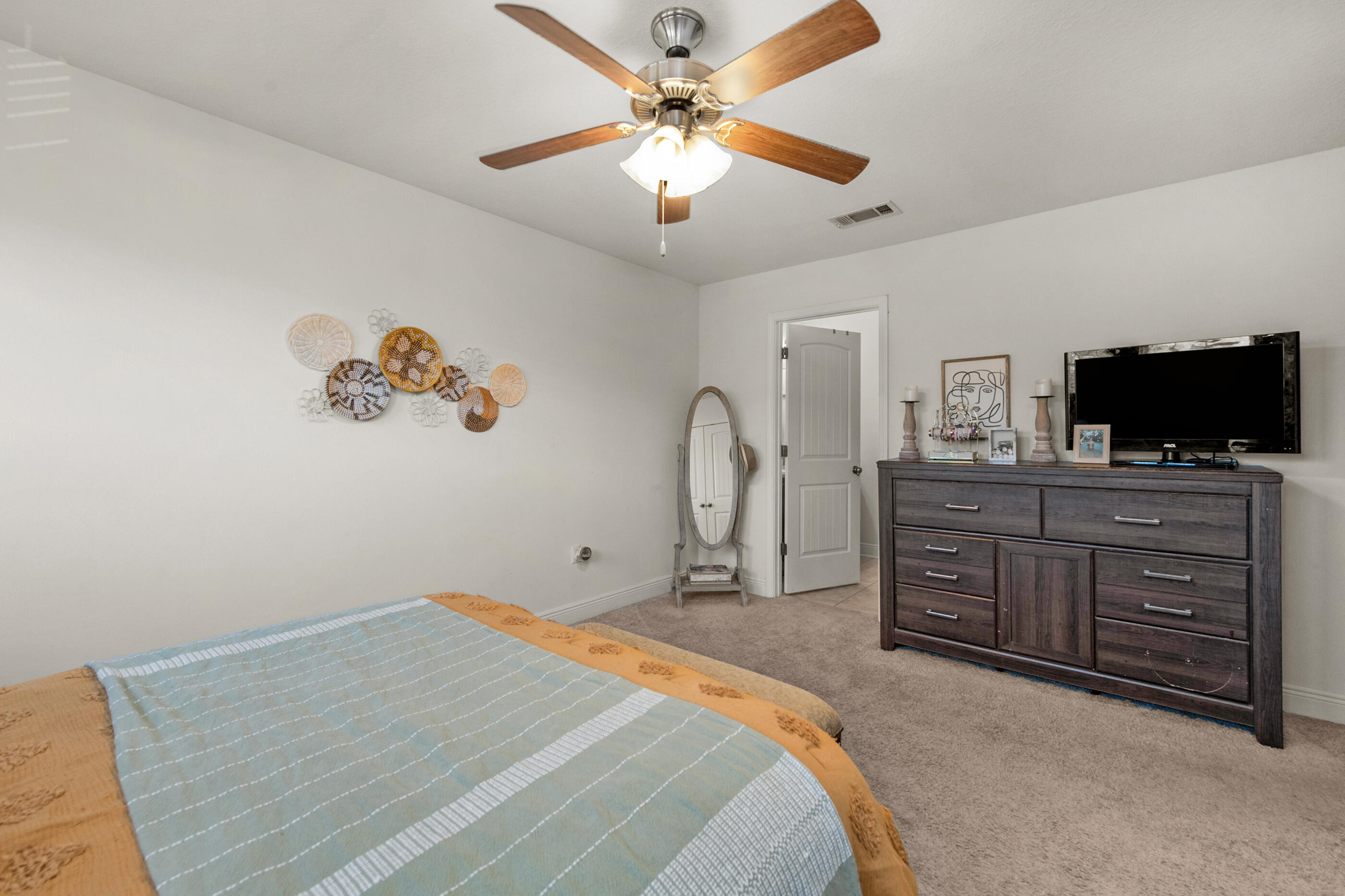 IRON HORSE T/H - Residential