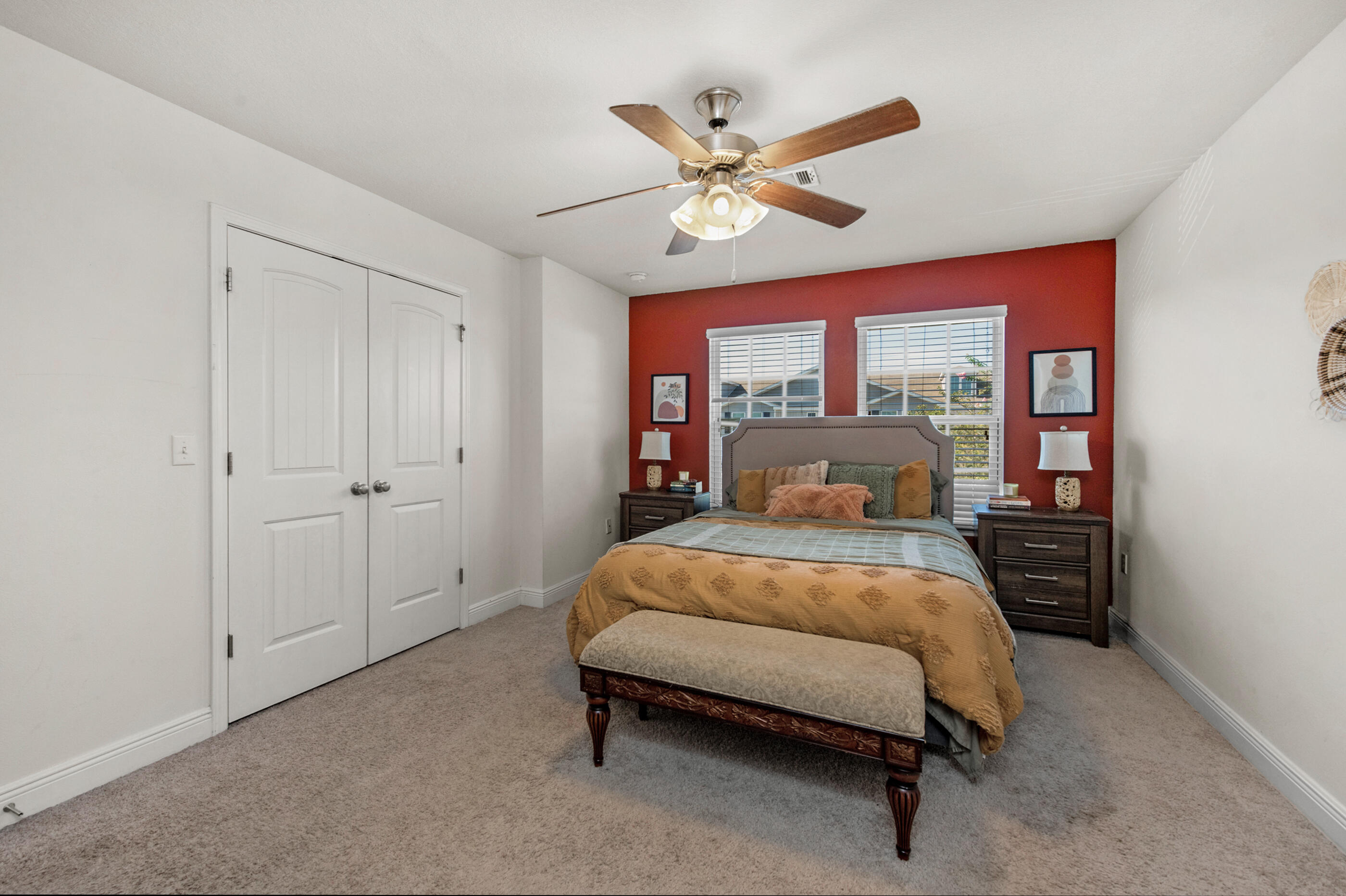 IRON HORSE T/H - Residential