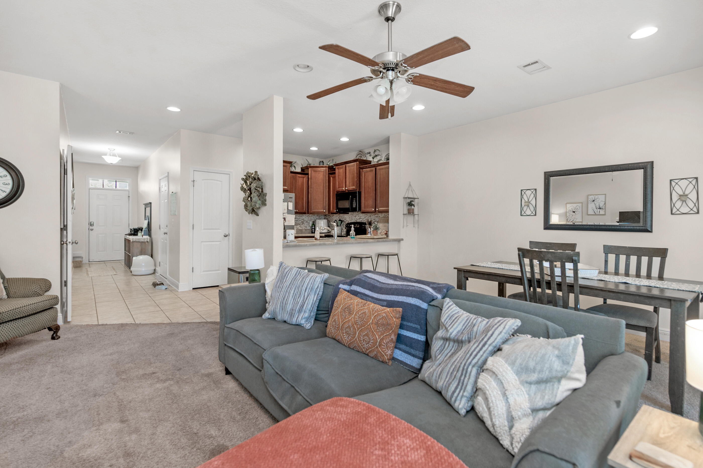 IRON HORSE T/H - Residential