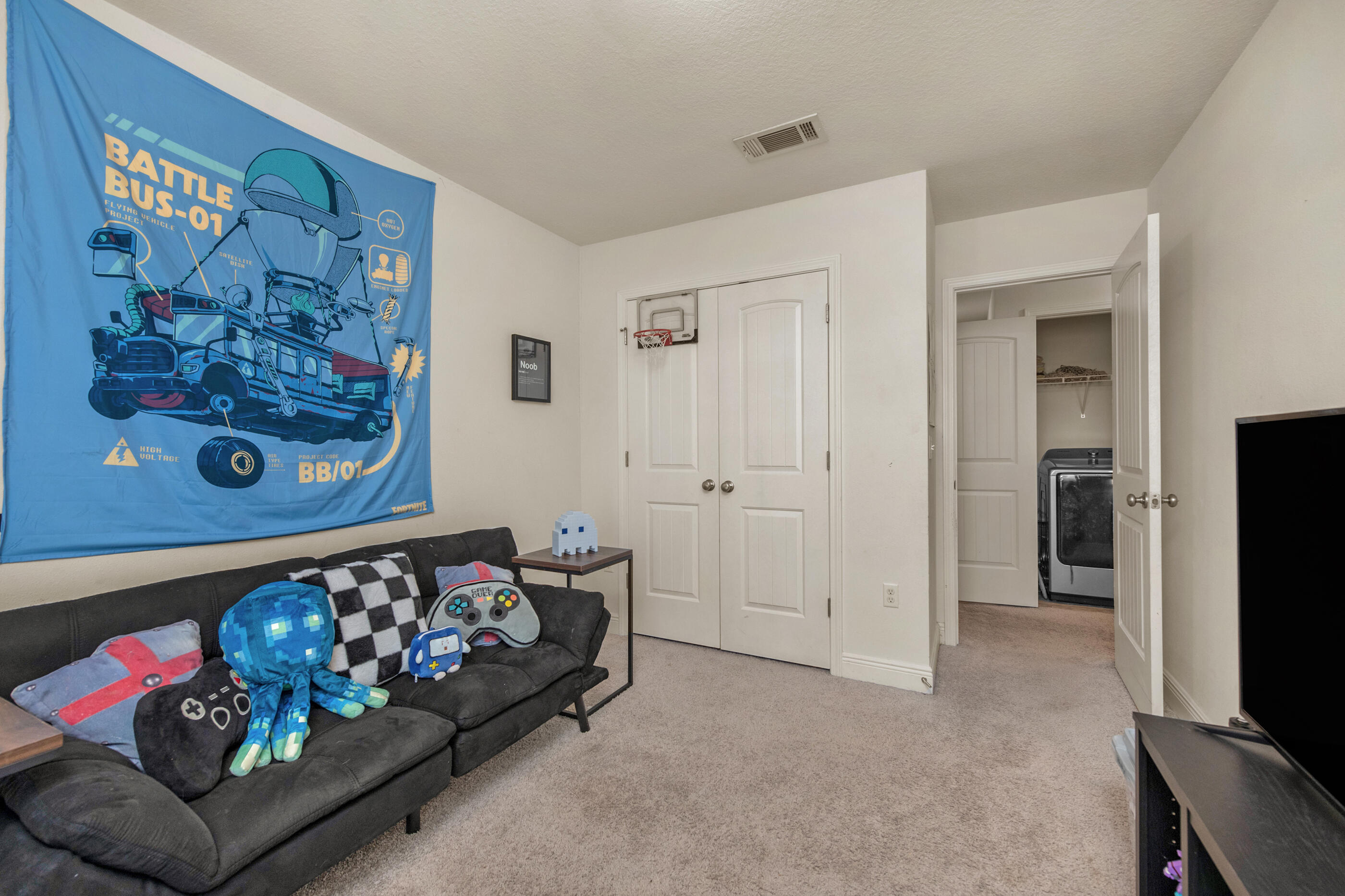 IRON HORSE T/H - Residential